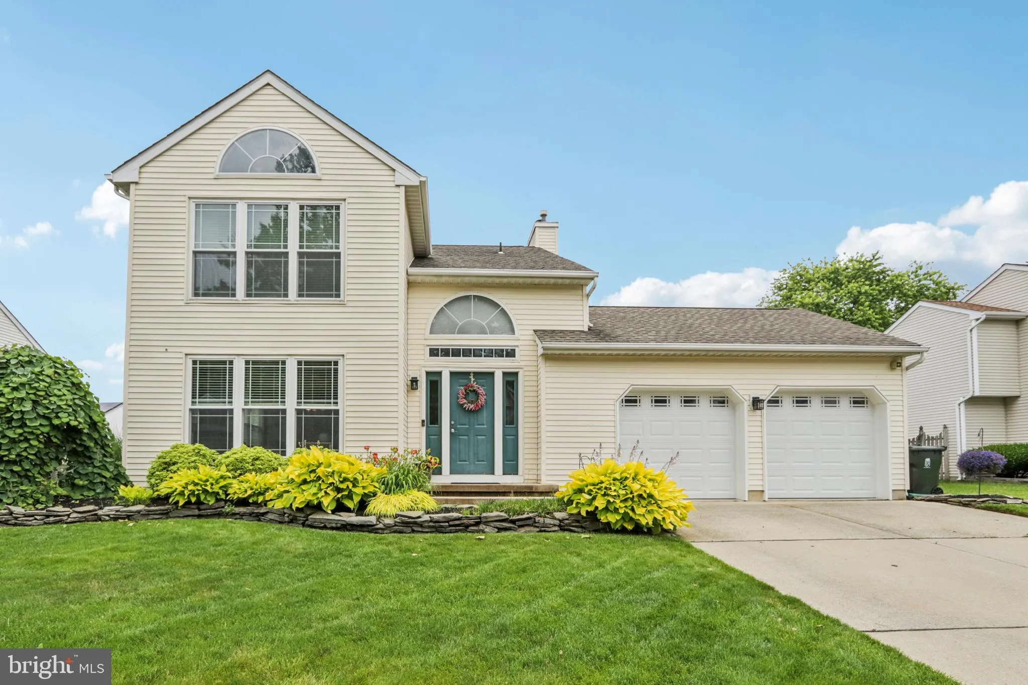 Burlington, New Jersey 08016, United States, 4 Bedrooms Bedrooms, ,4 BathroomsBathrooms,Residential,Pending,151917