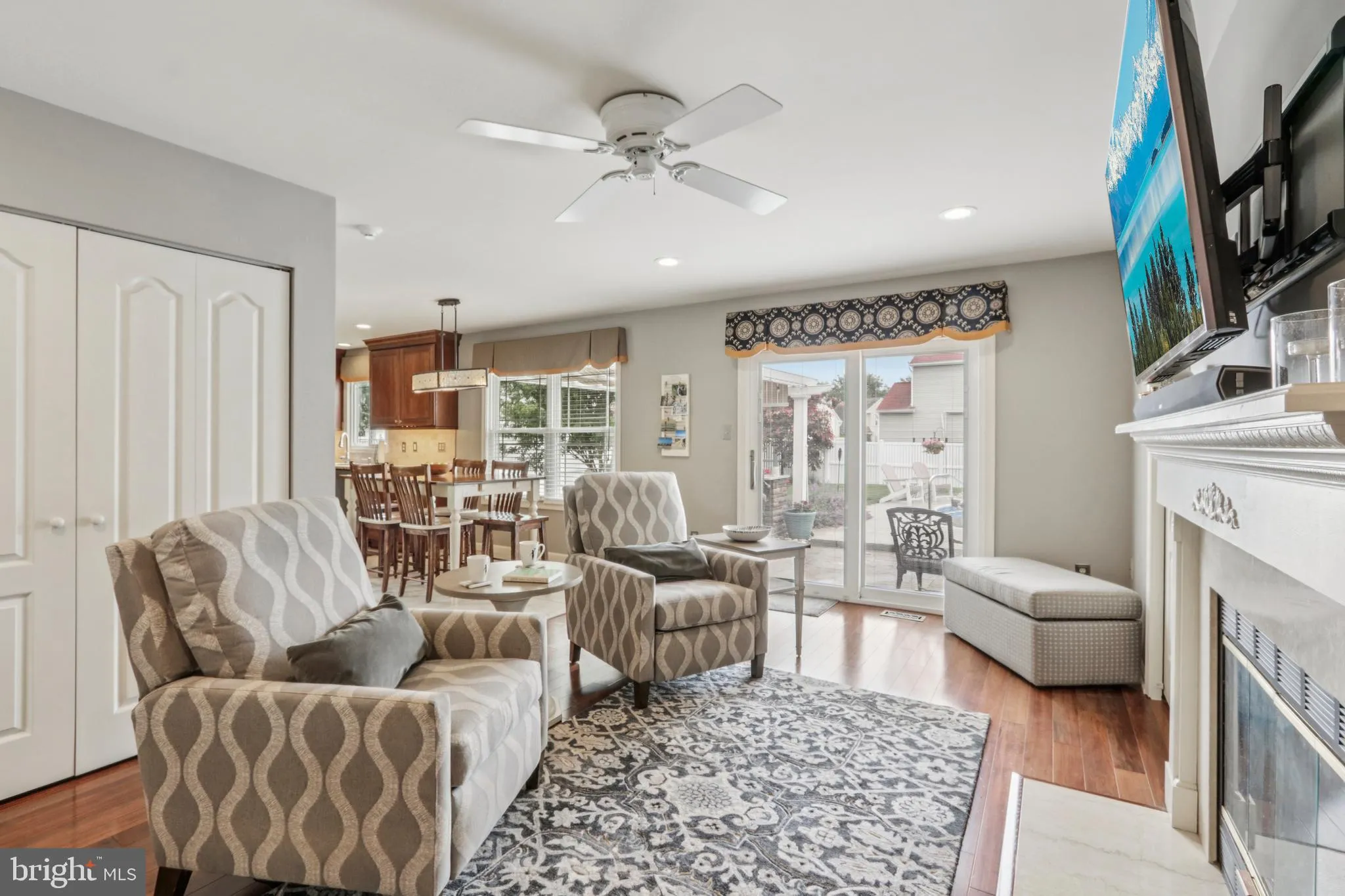 Burlington, New Jersey 08016, United States, 4 Bedrooms Bedrooms, ,4 BathroomsBathrooms,Residential,Pending,151917