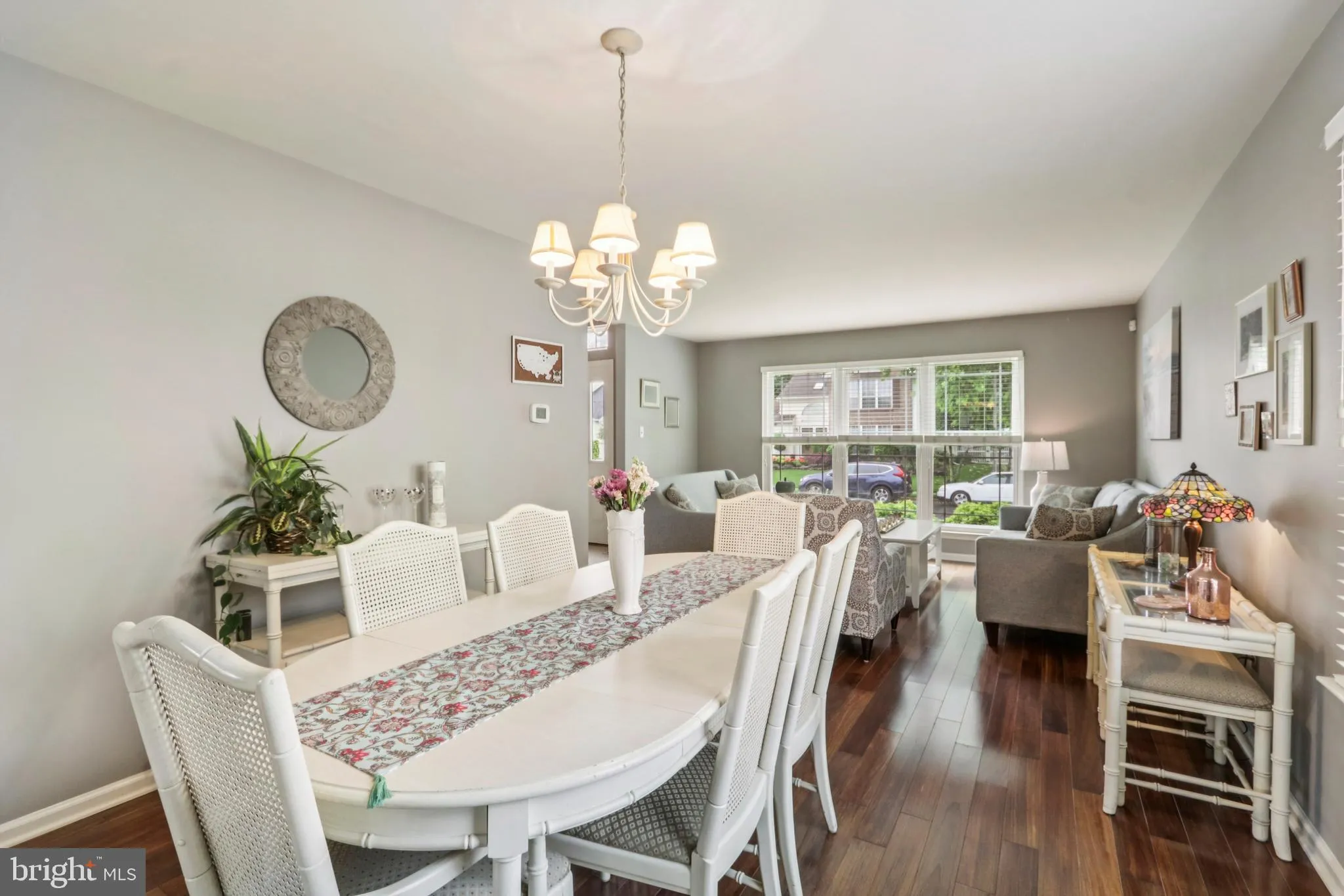 Burlington, New Jersey 08016, United States, 4 Bedrooms Bedrooms, ,4 BathroomsBathrooms,Residential,Pending,151917