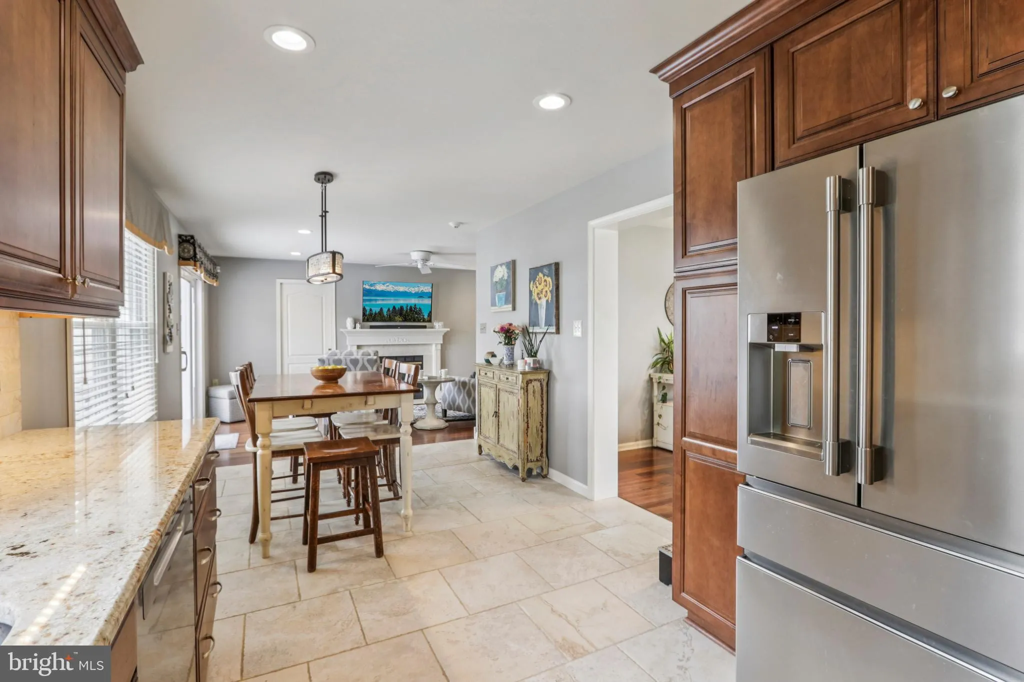 Burlington, New Jersey 08016, United States, 4 Bedrooms Bedrooms, ,4 BathroomsBathrooms,Residential,Pending,151917