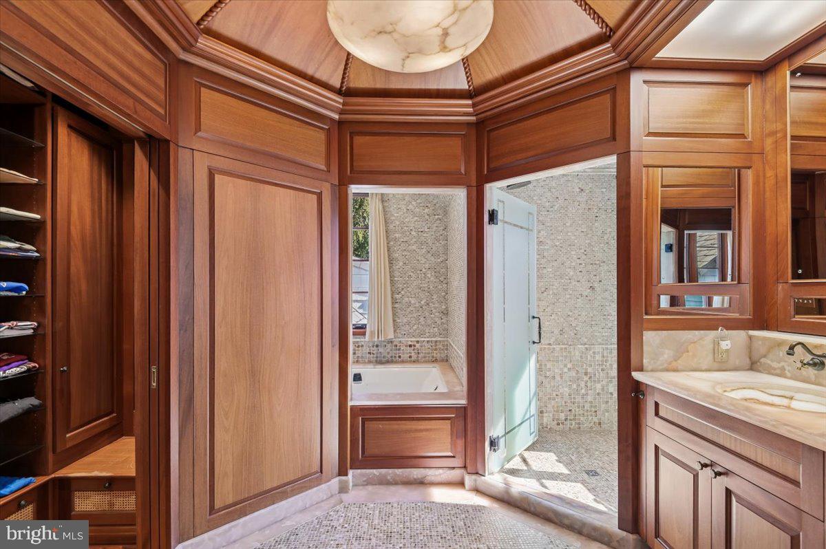 RUXTON - Residential