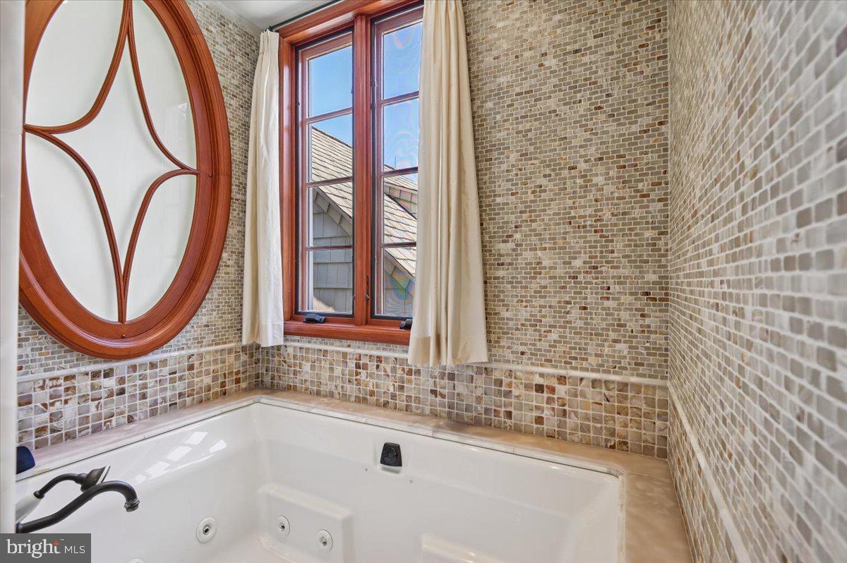 RUXTON - Residential