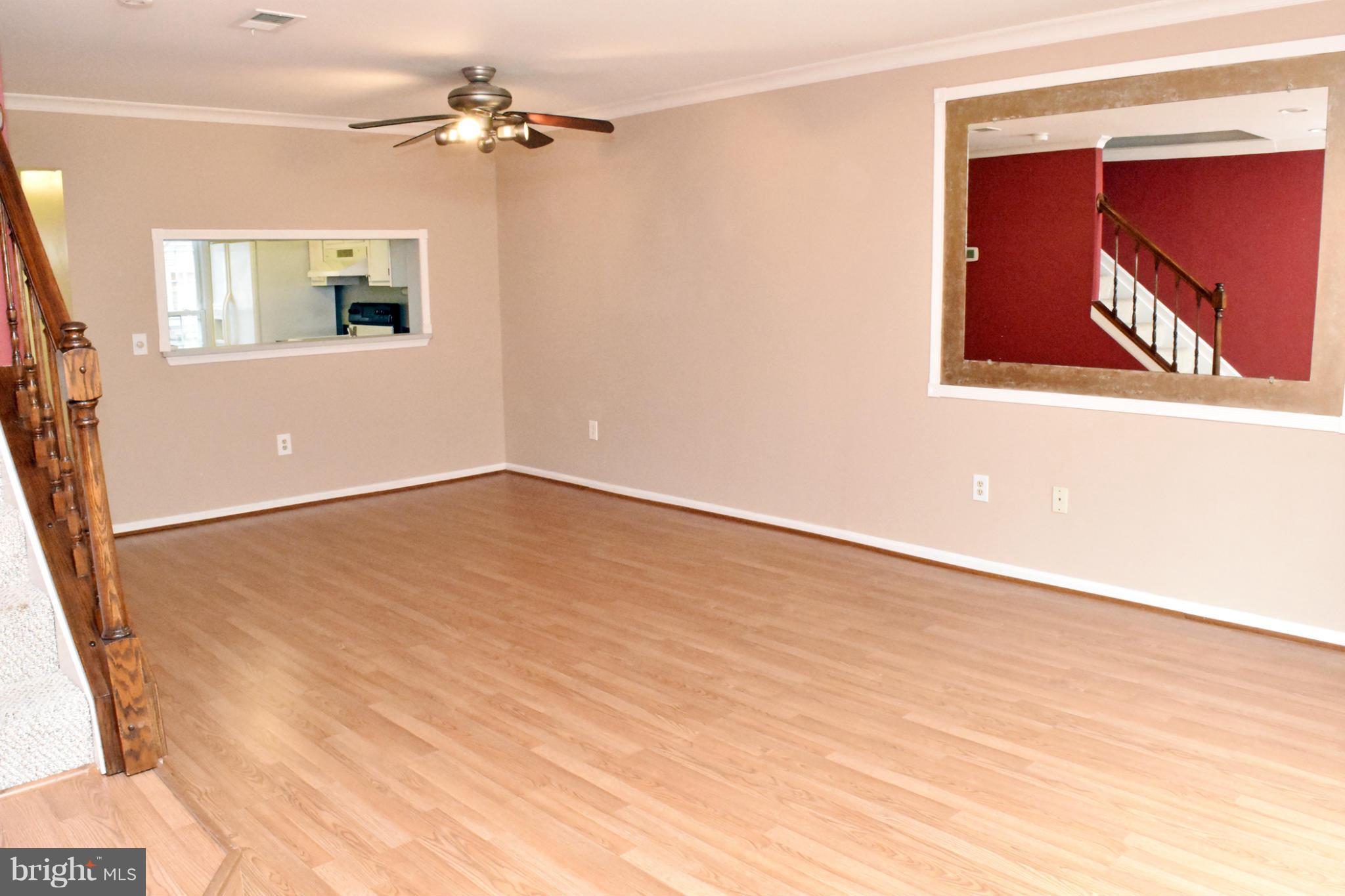 GLENSHIRE TOWNE - Residential Lease