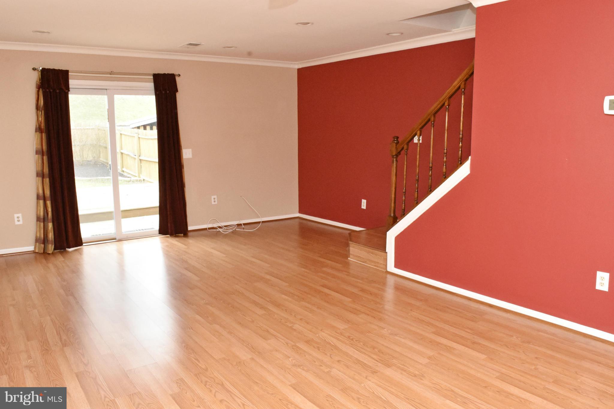 GLENSHIRE TOWNE - Residential Lease