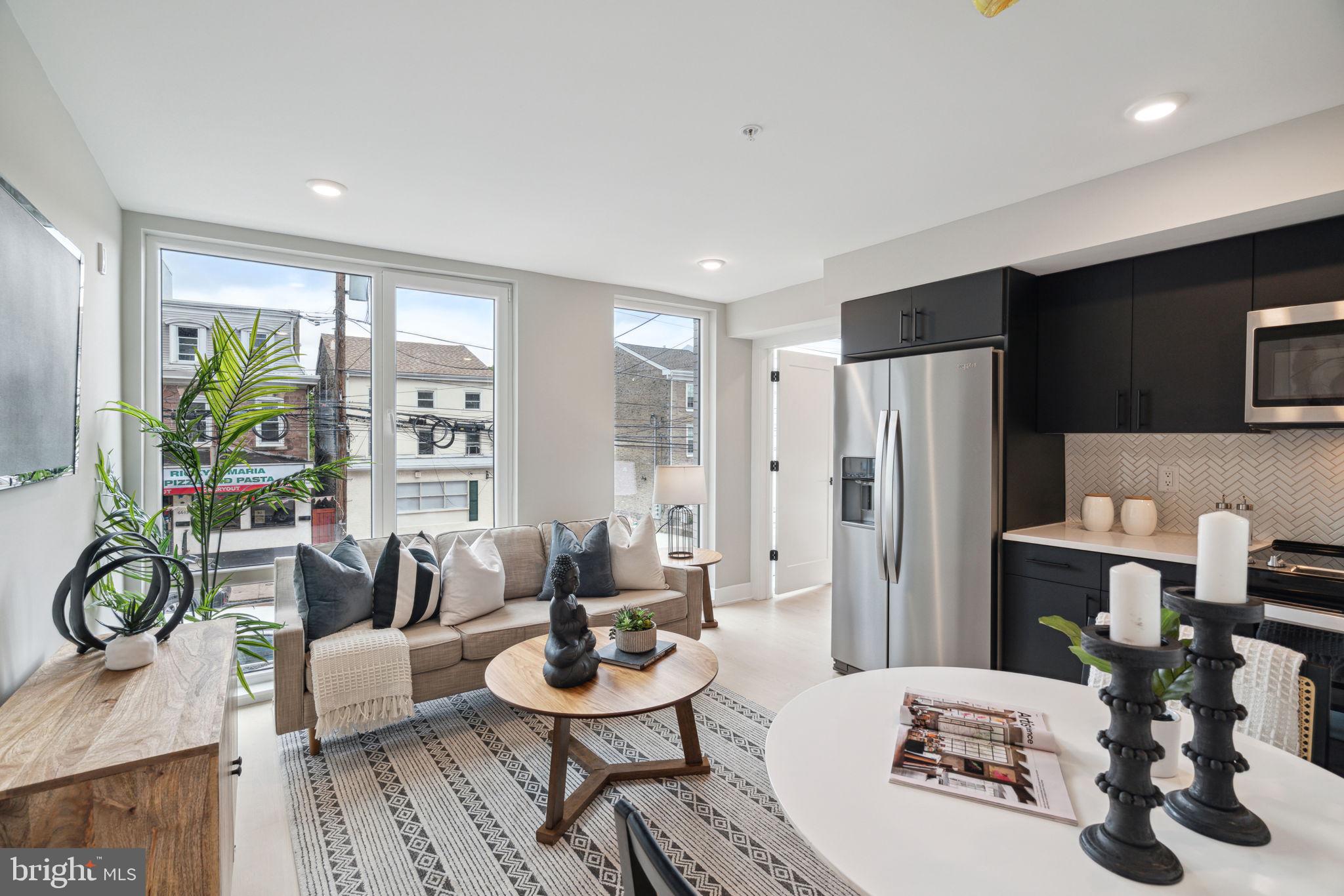 ROXBOROUGH - Residential Lease
