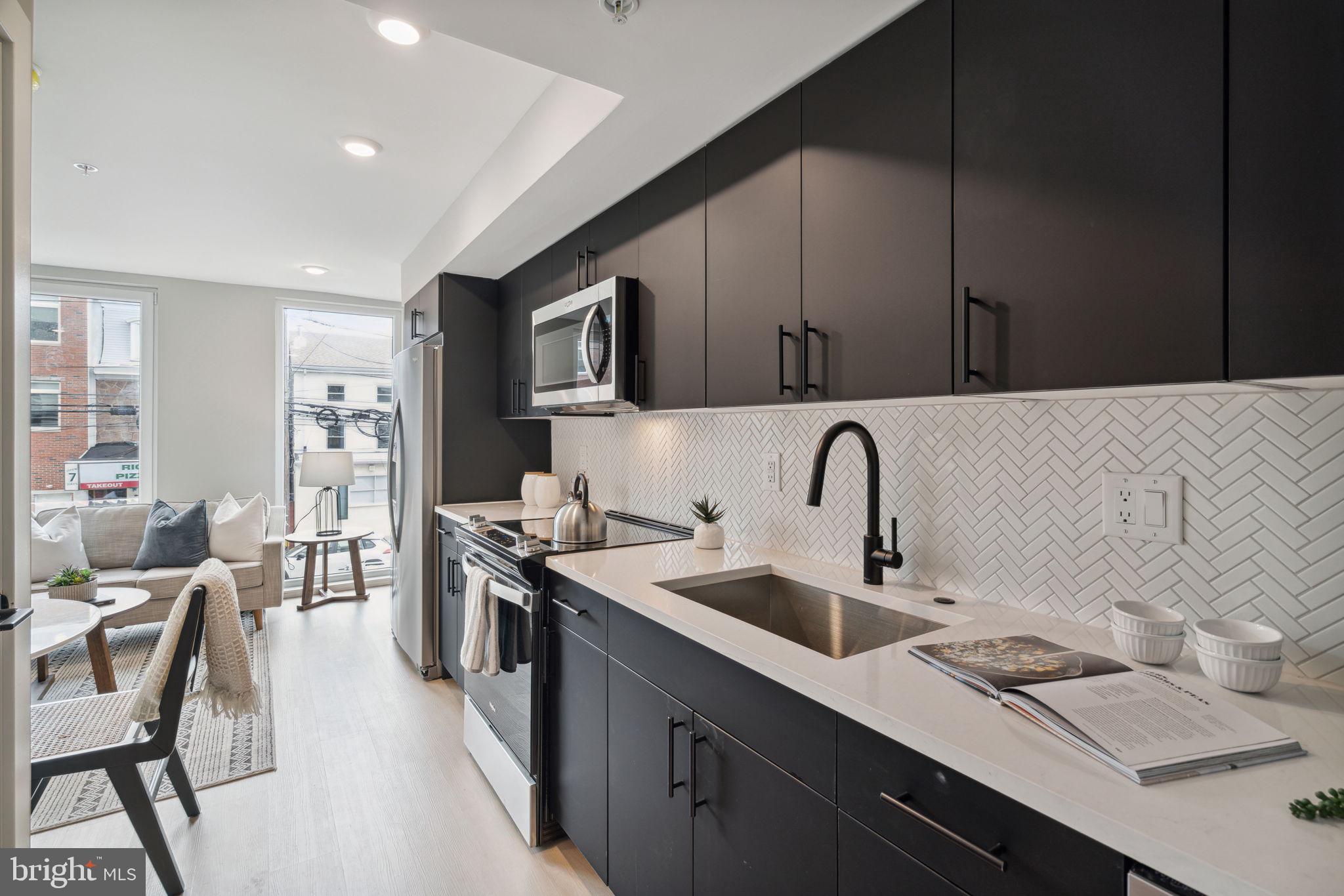ROXBOROUGH - Residential Lease