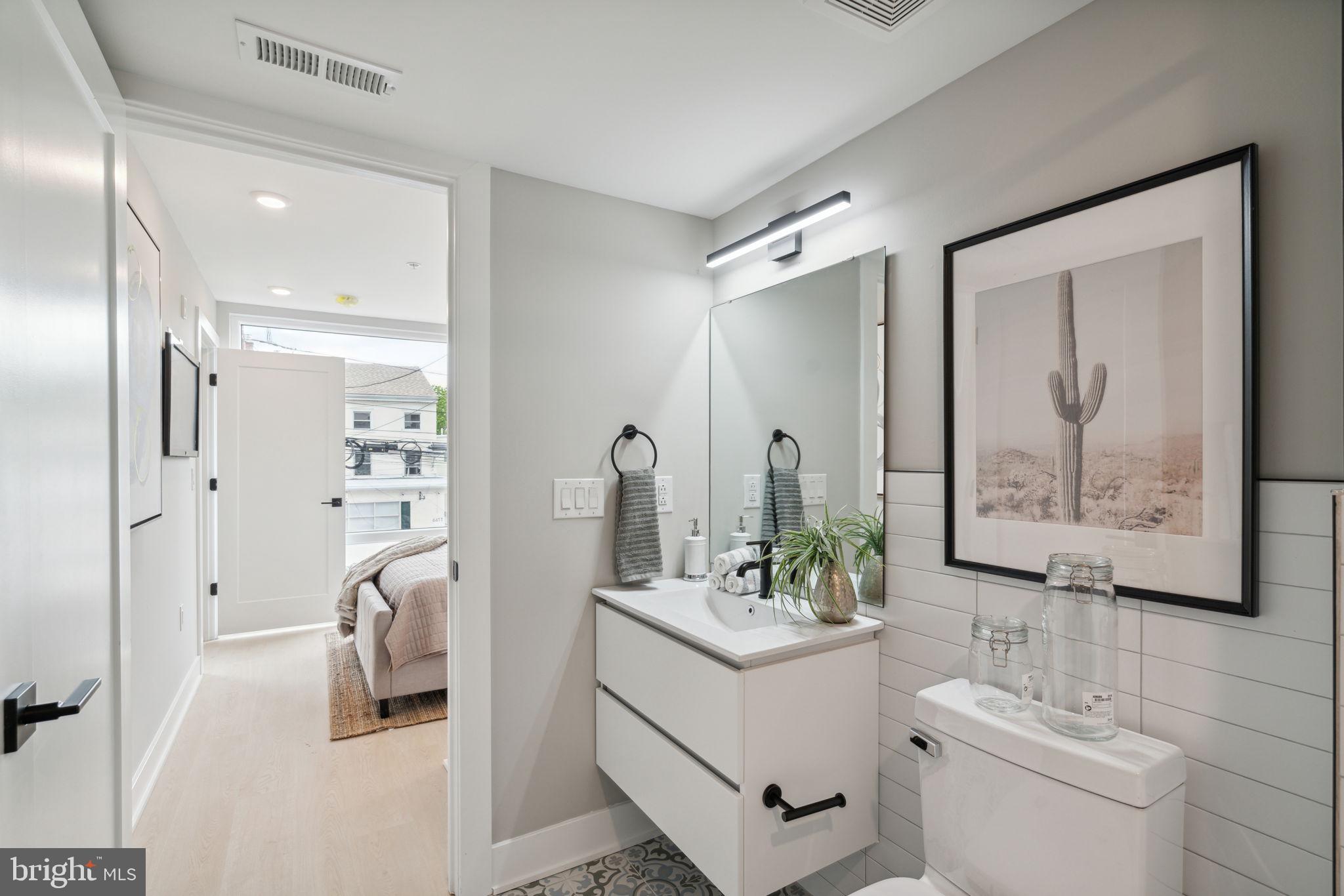ROXBOROUGH - Residential Lease