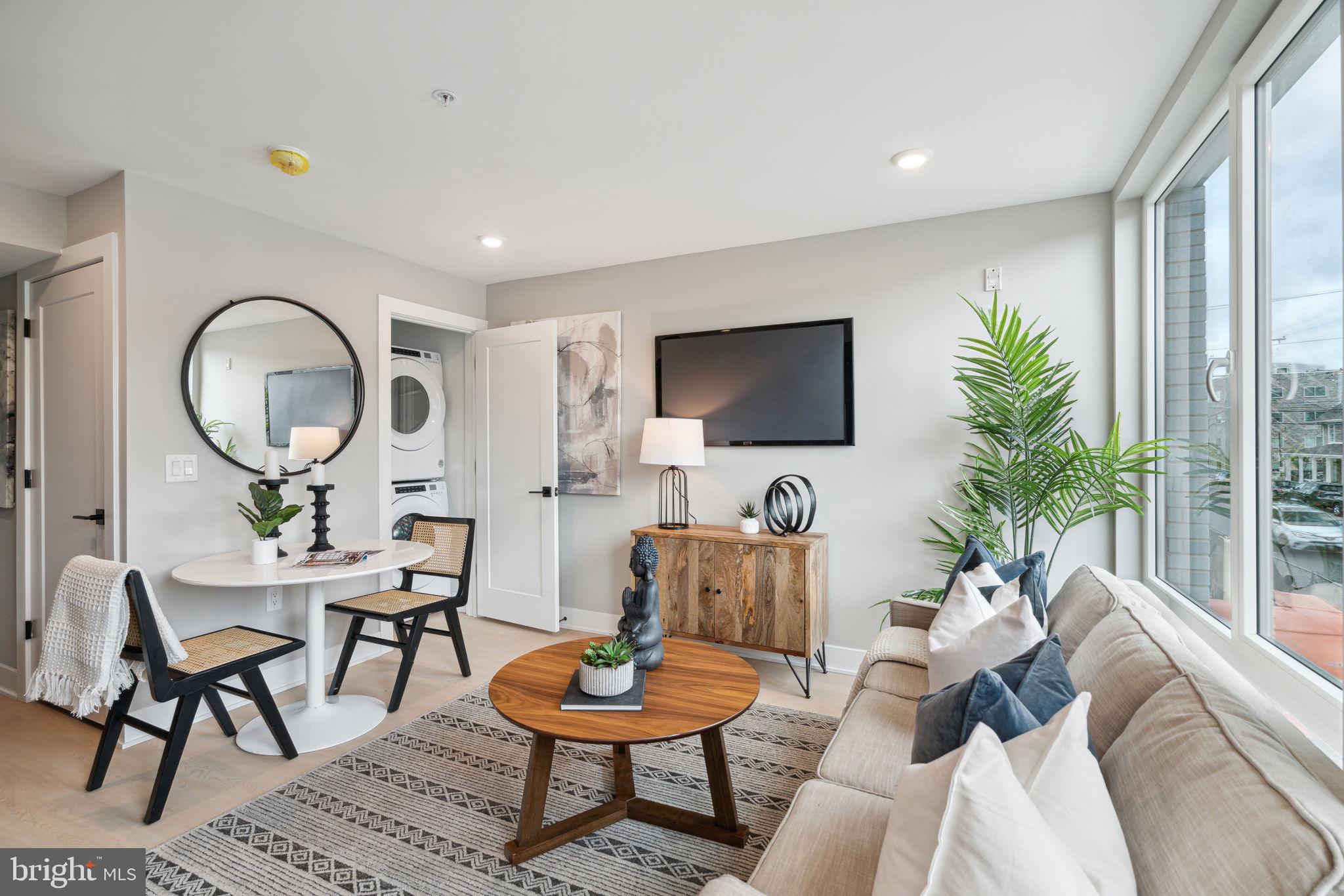 ROXBOROUGH - Residential Lease