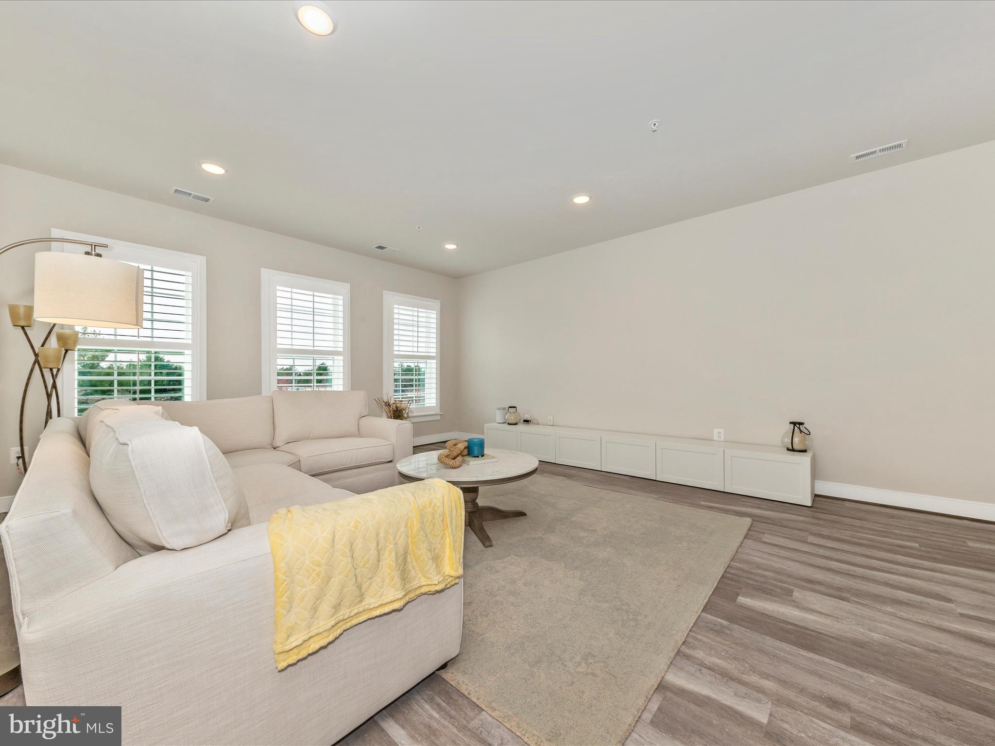 CENTURY ROW - Residential