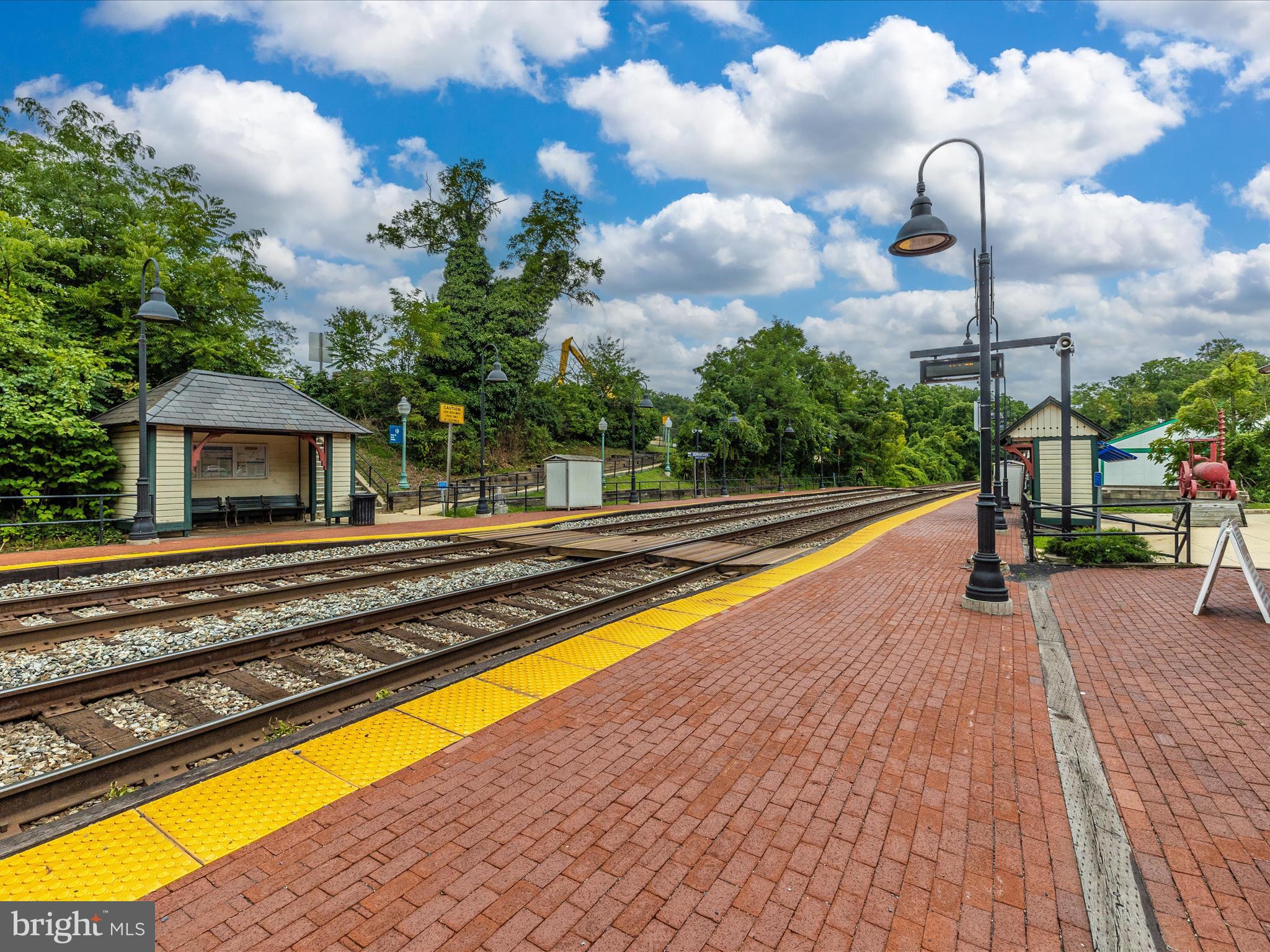 CENTURY ROW - Residential