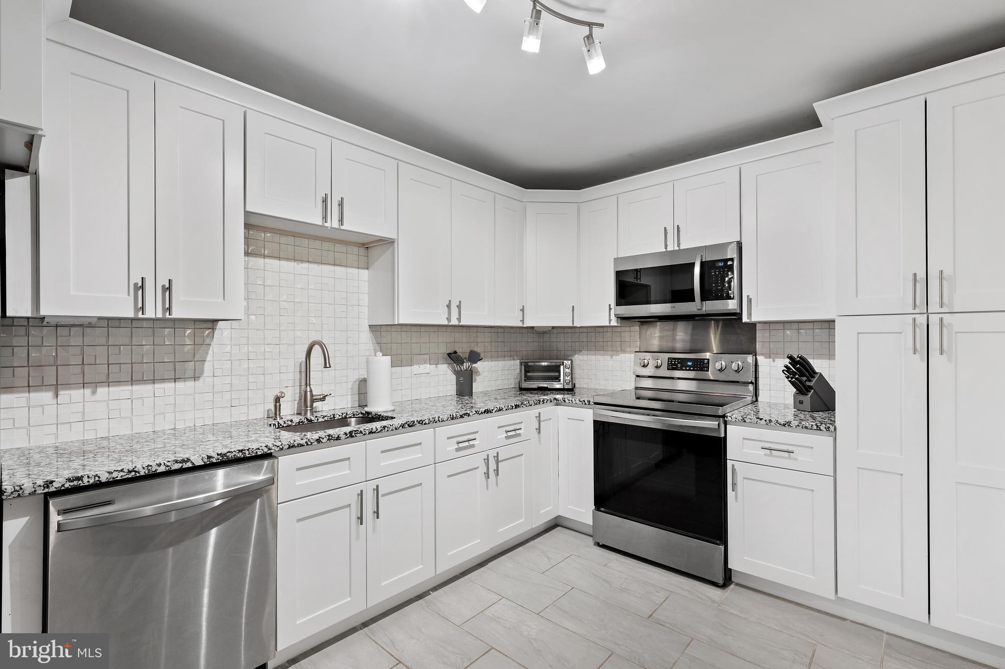 STEVENSON VILLAGE CONDO - Residential