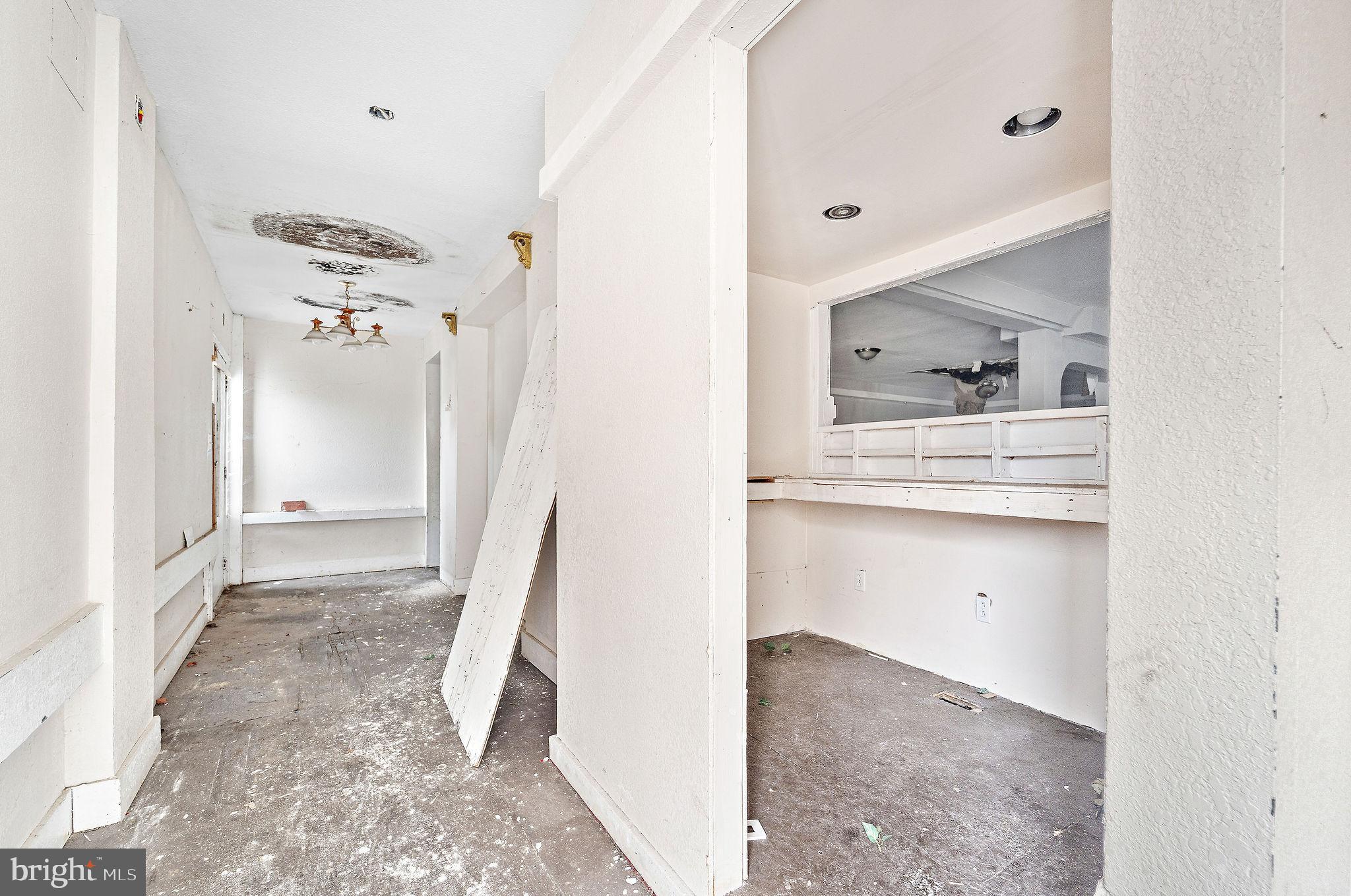 1401 PRINCESS AVENUE -1403