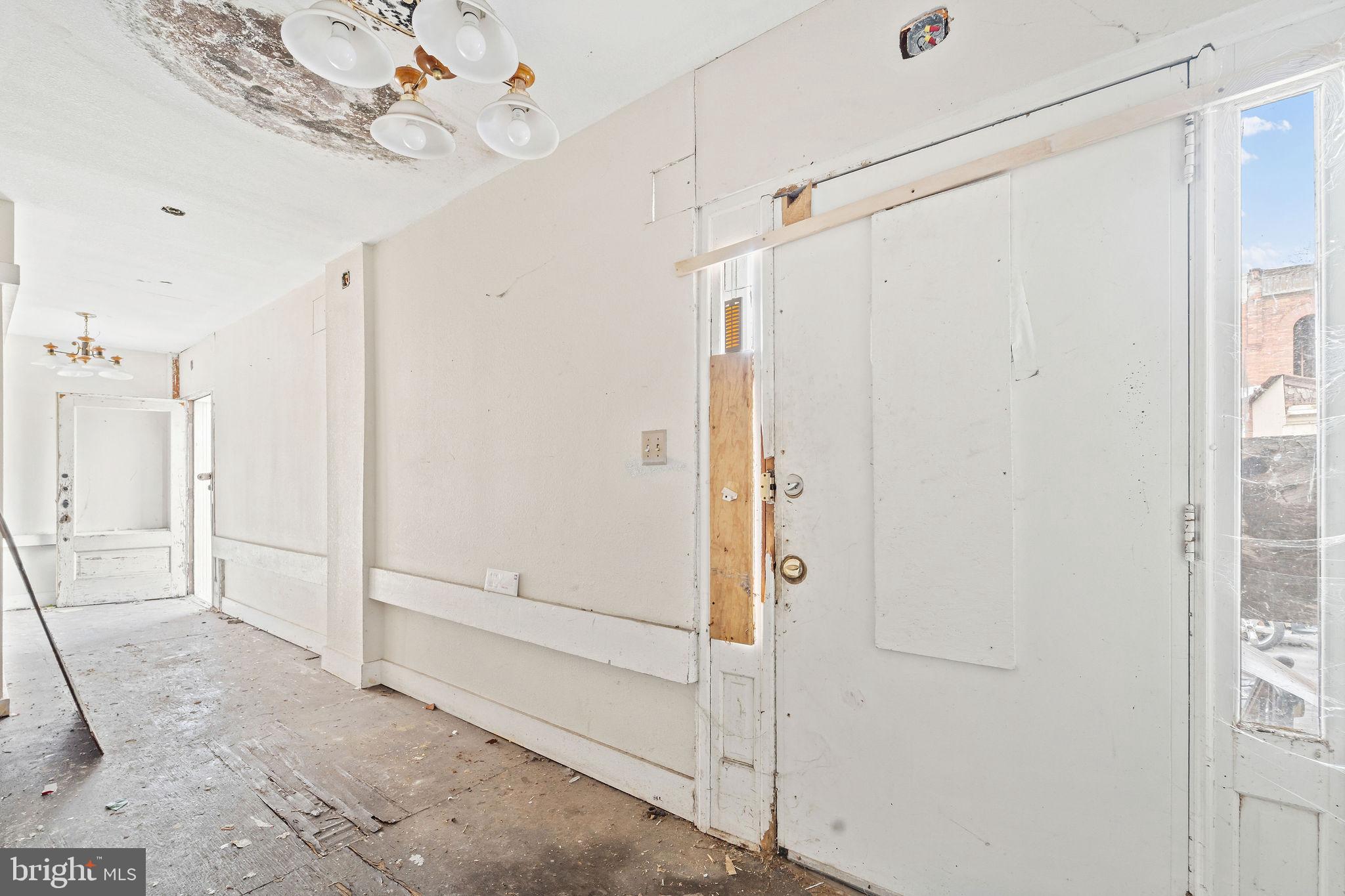 1401 PRINCESS AVENUE -1403