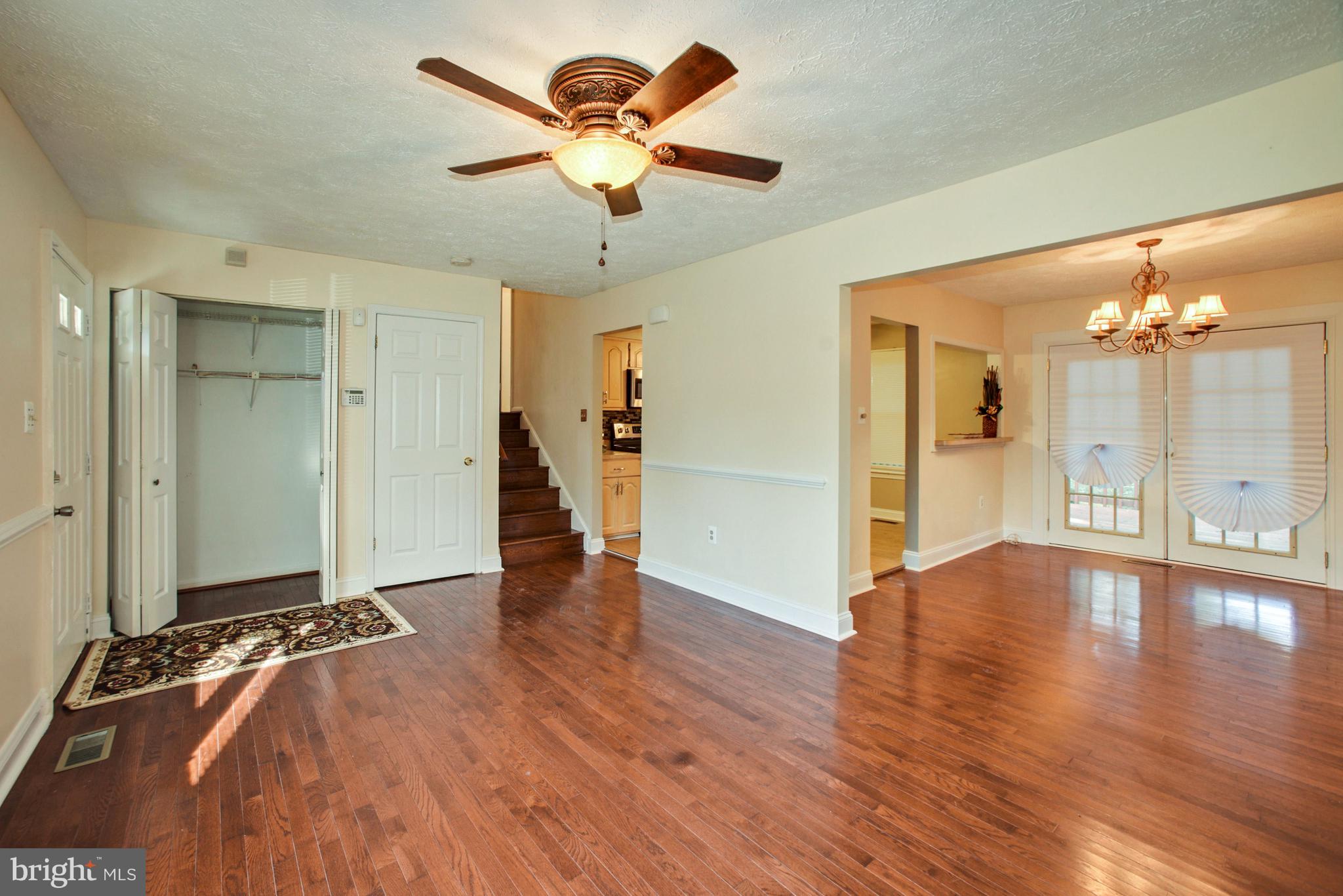 WHITE OAK VILLAGE SUB - Residential