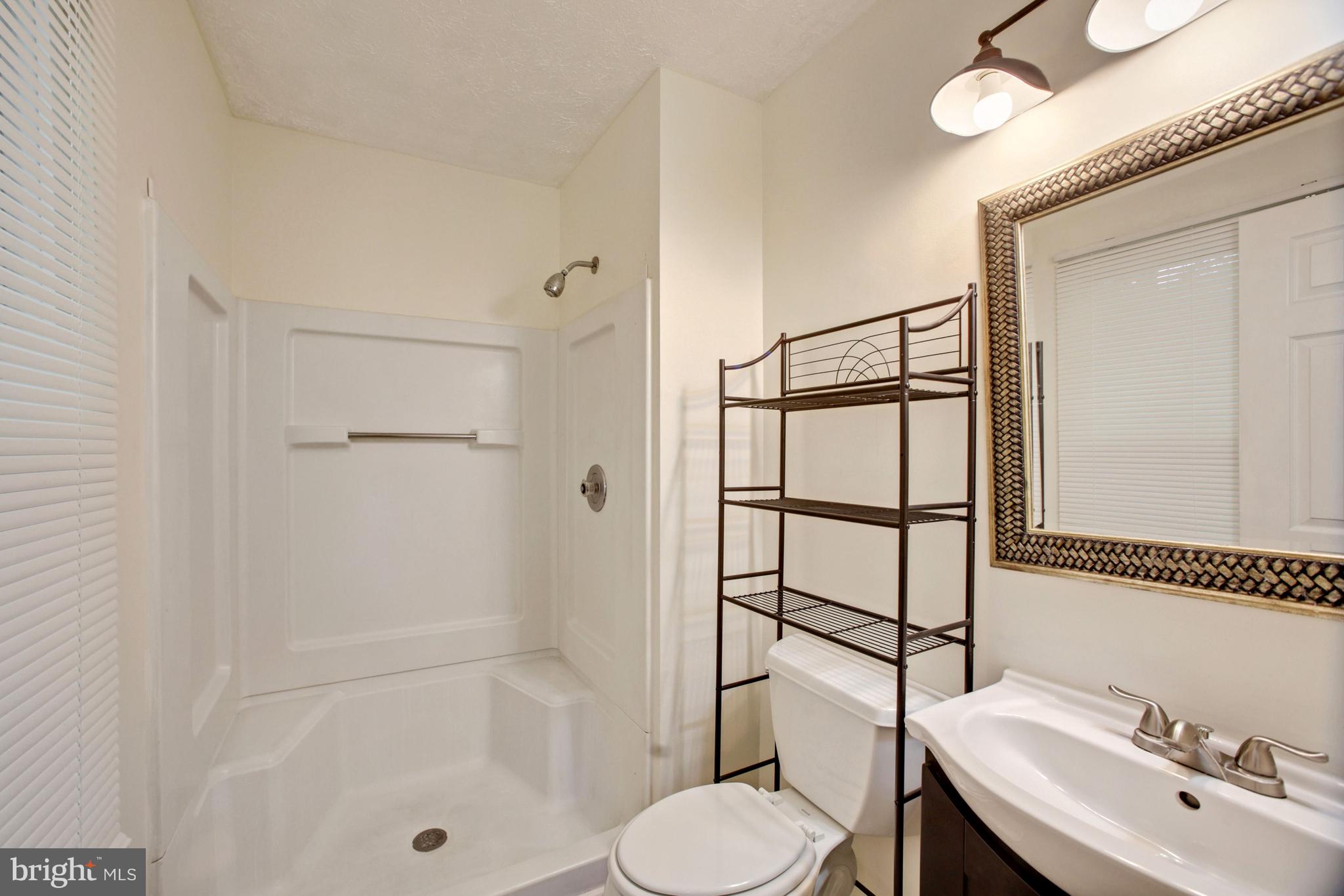 WHITE OAK VILLAGE SUB - Residential