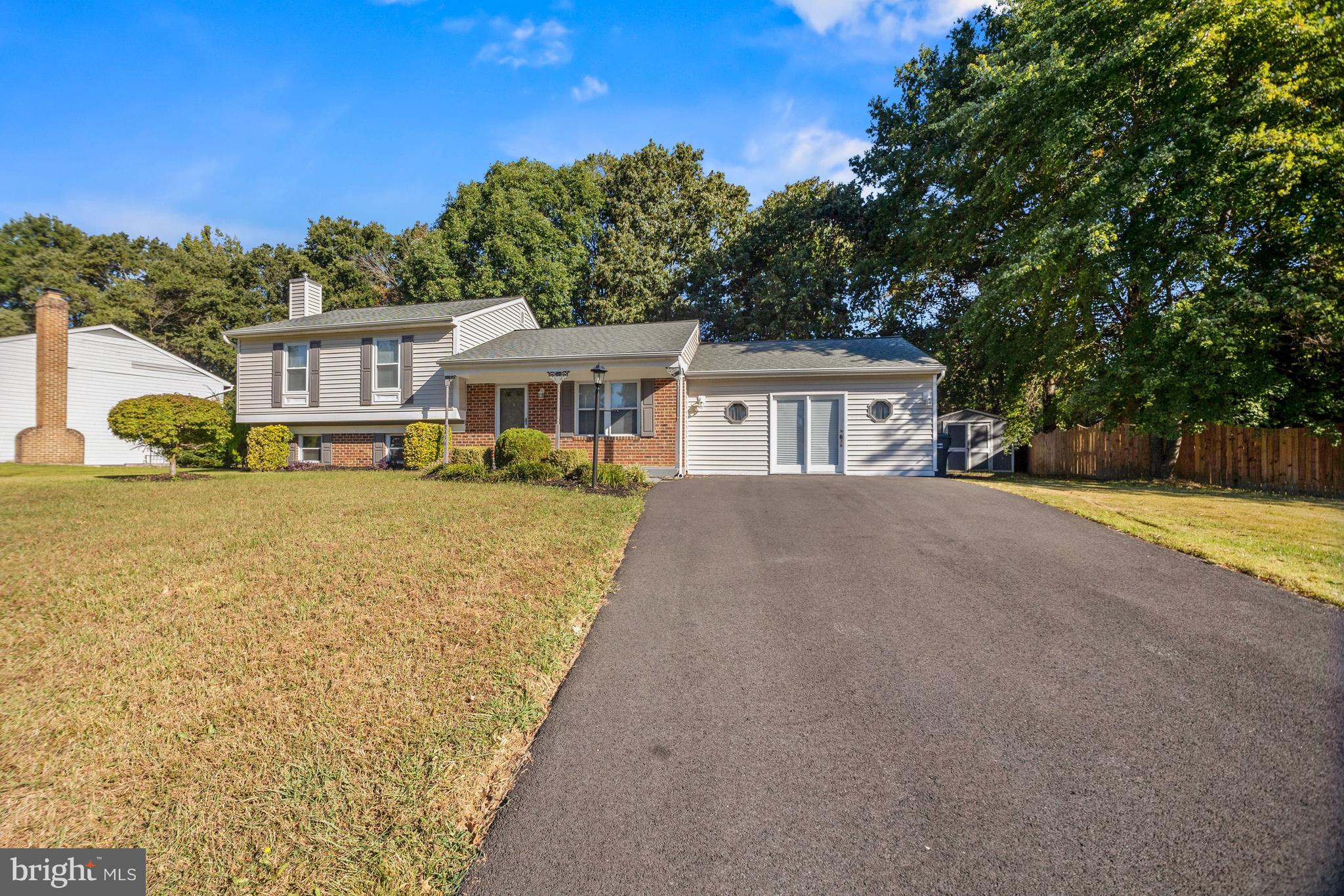 WHITE OAK VILLAGE SUB - Residential