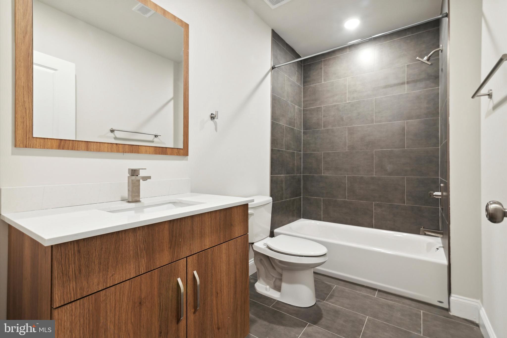 2157 E LEHIGH AVENUE 314