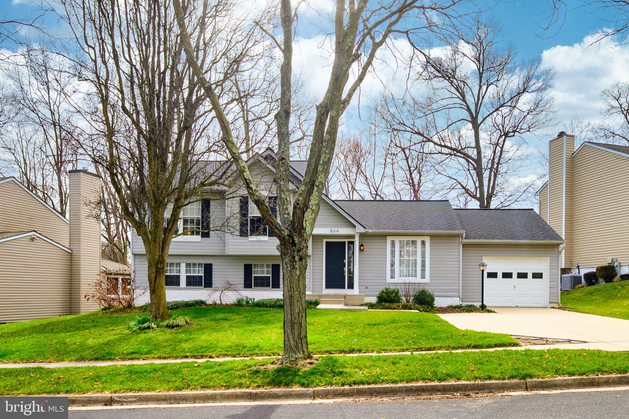 FOUR SEASONS ESTATES - Residential