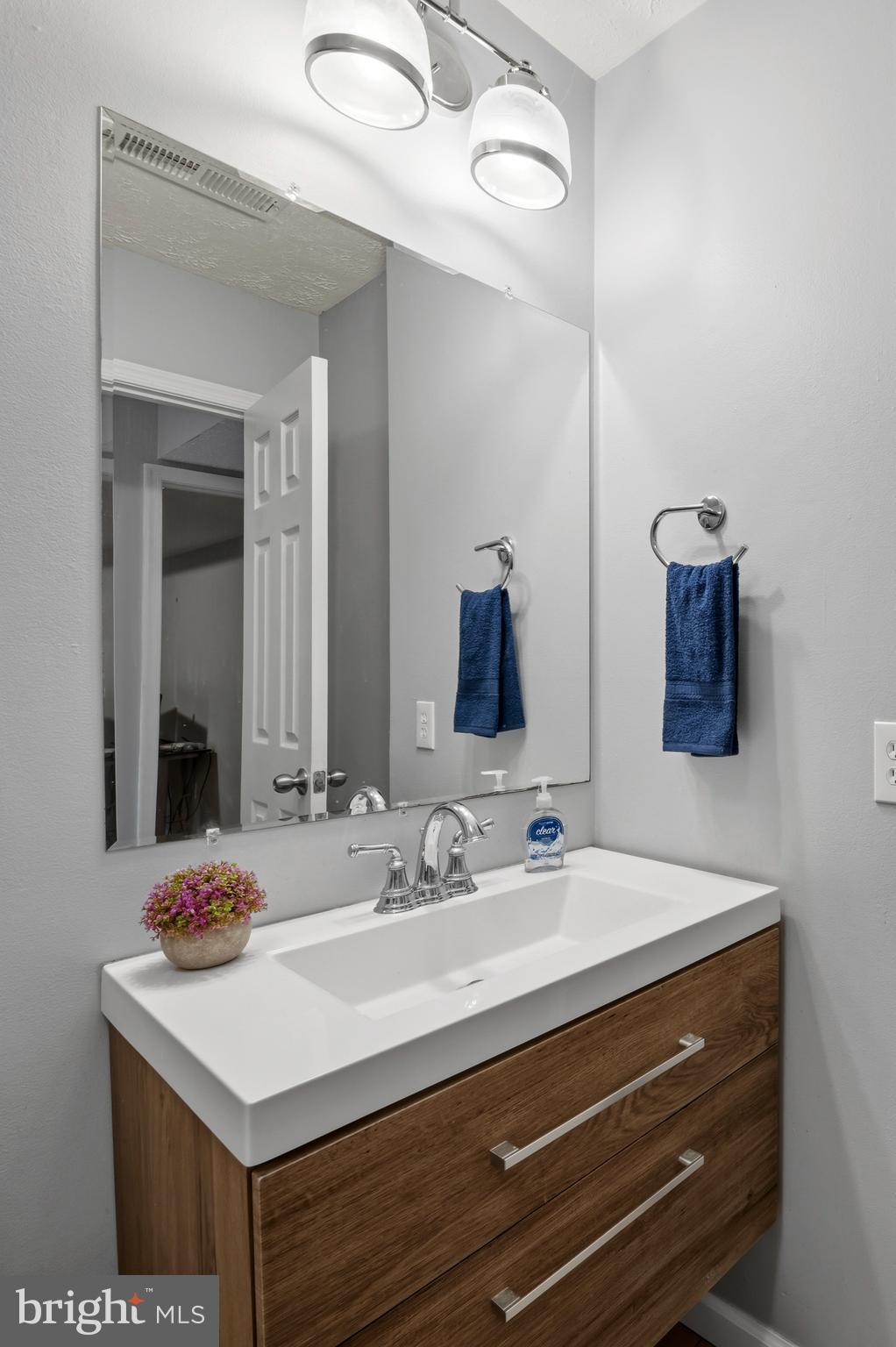 FOUR SEASONS ESTATES - Residential