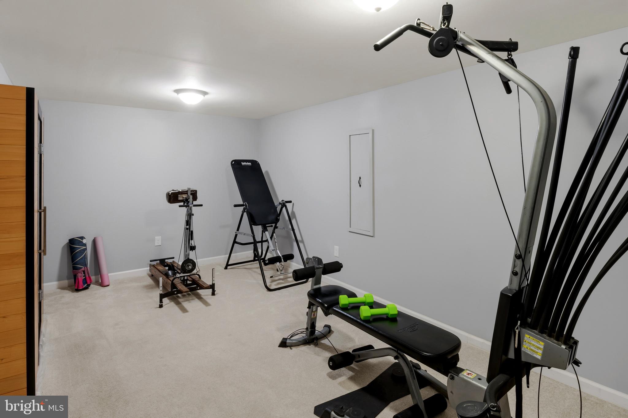 FOUR SEASONS ESTATES - Residential