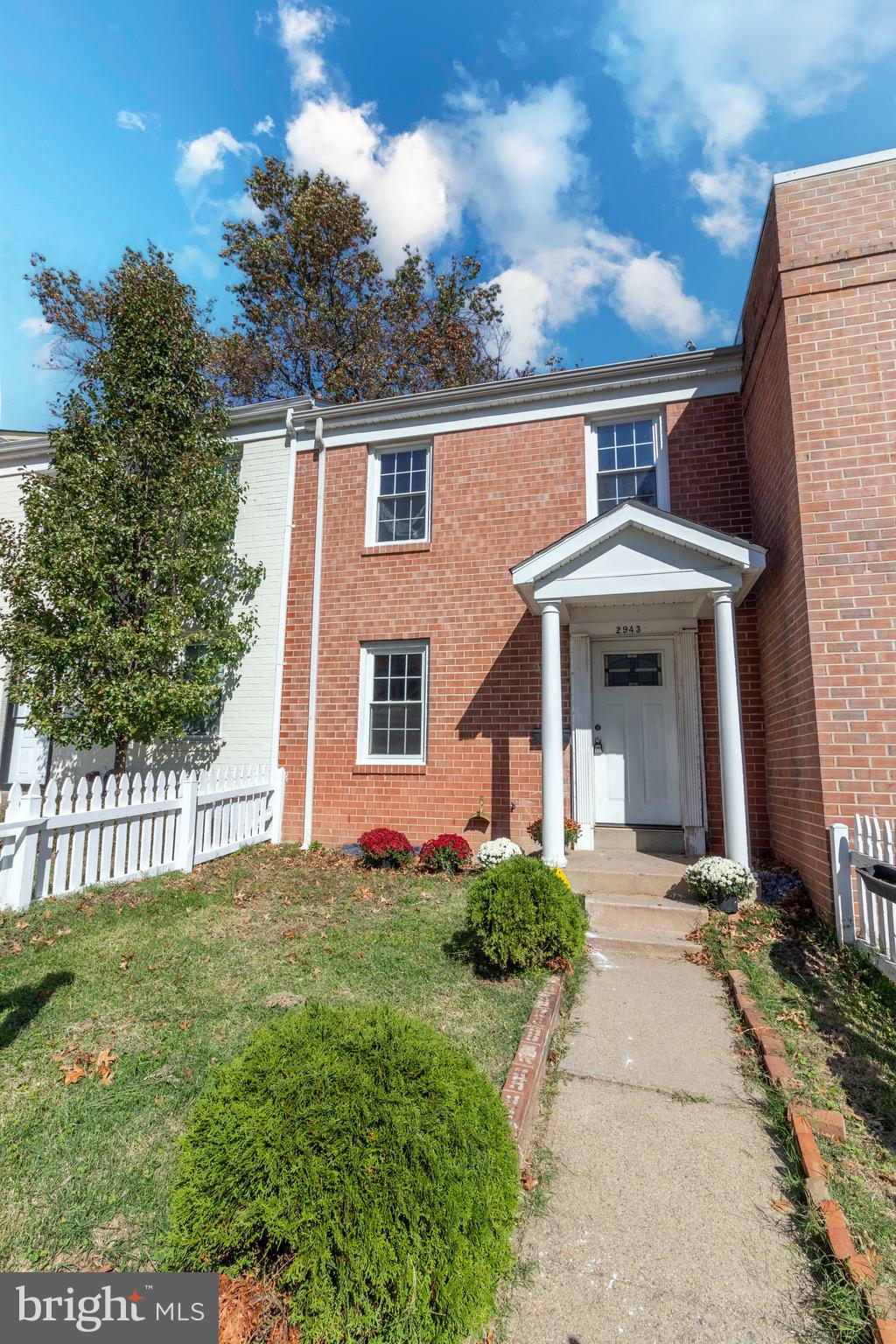 GEORGETOWN VILLAGE - Residential