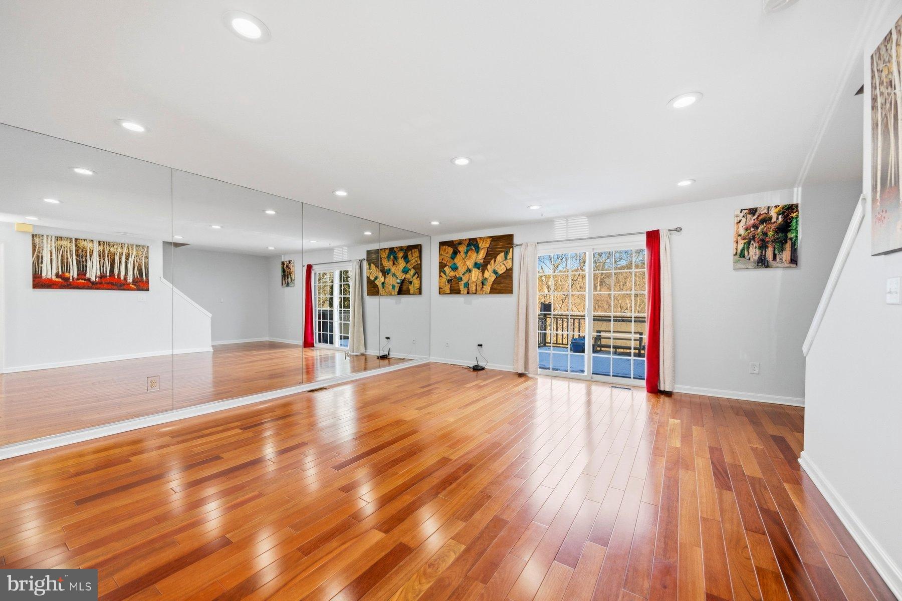 TIMBERBROOKE - Residential