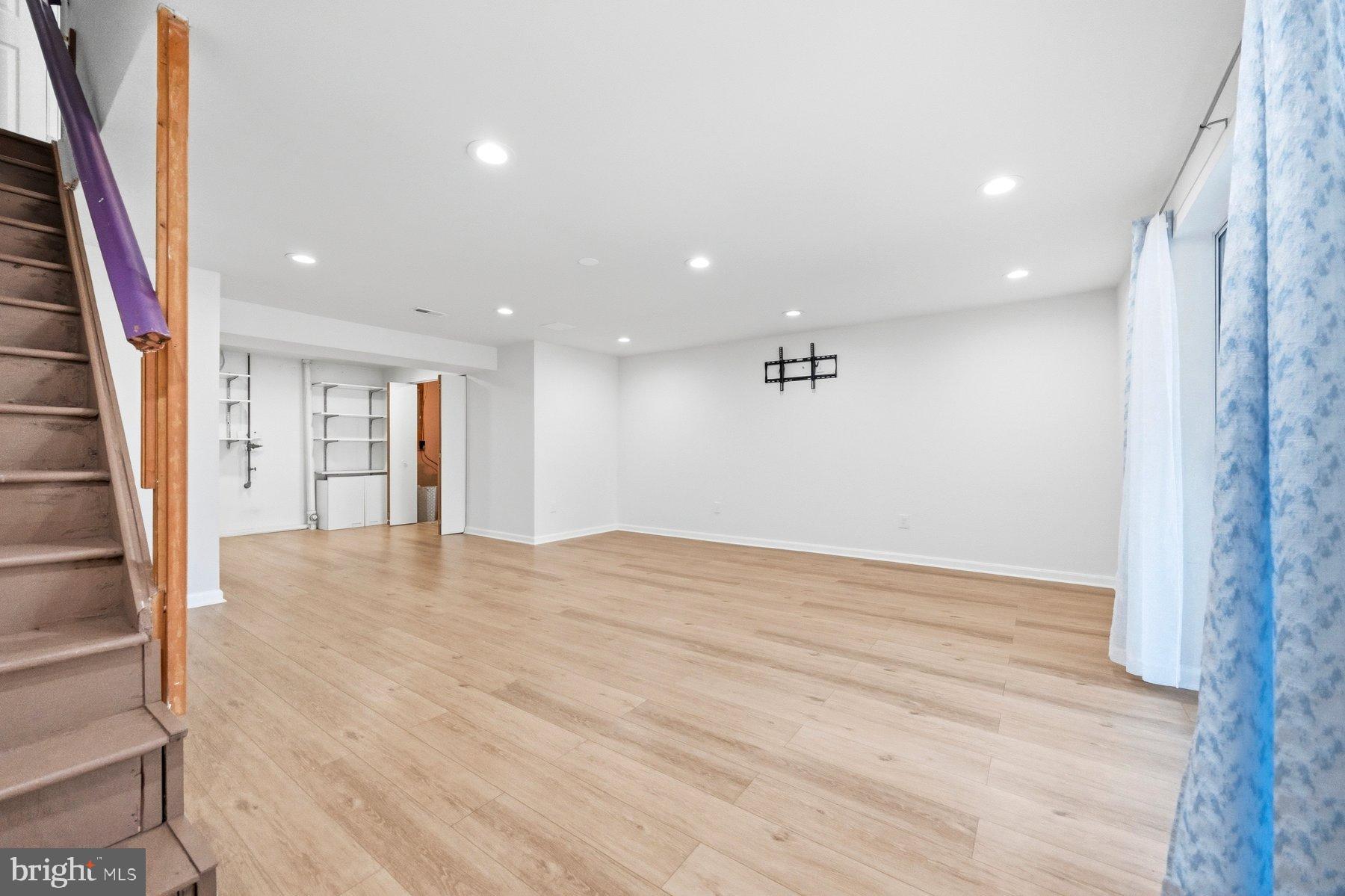 TIMBERBROOKE - Residential