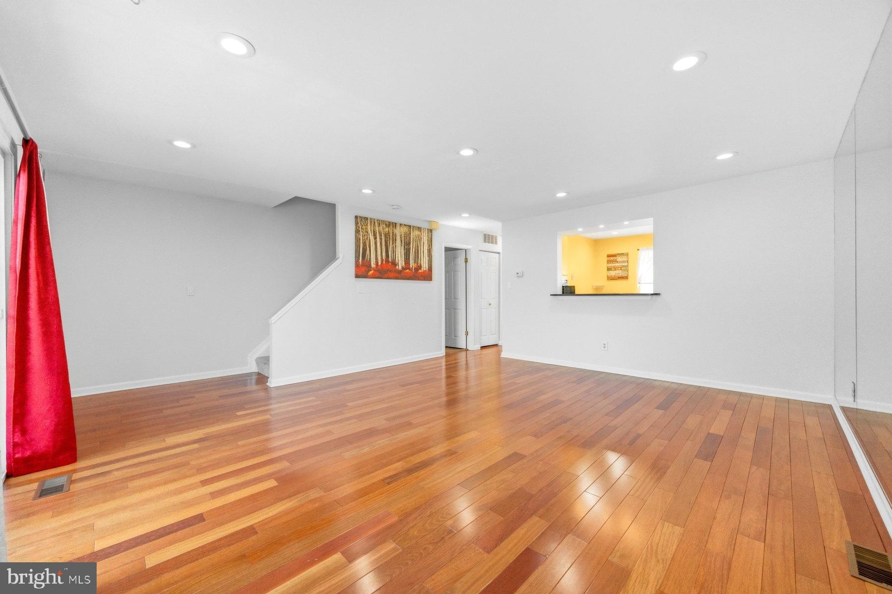 TIMBERBROOKE - Residential