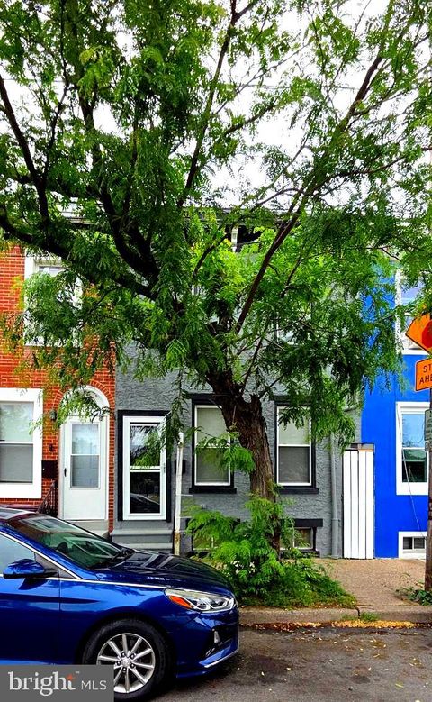 Townhouse For Sale - 715 W 7th Street<br/> WILMINGTON, DE 19801