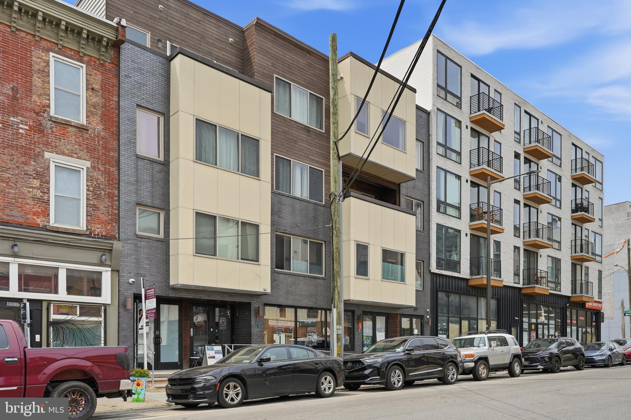 1608 RIDGE AVENUE 304