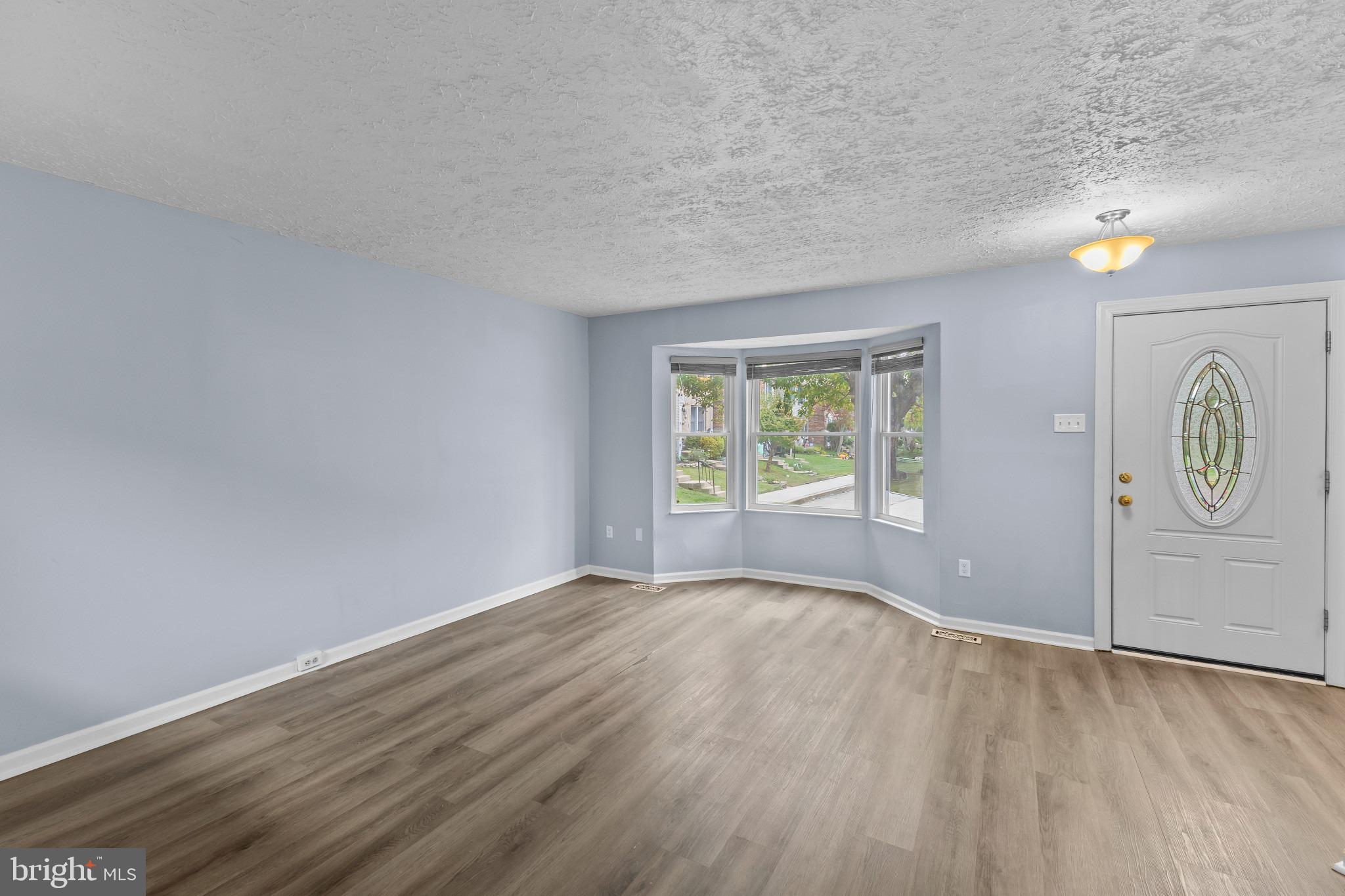829 DORA PLACE