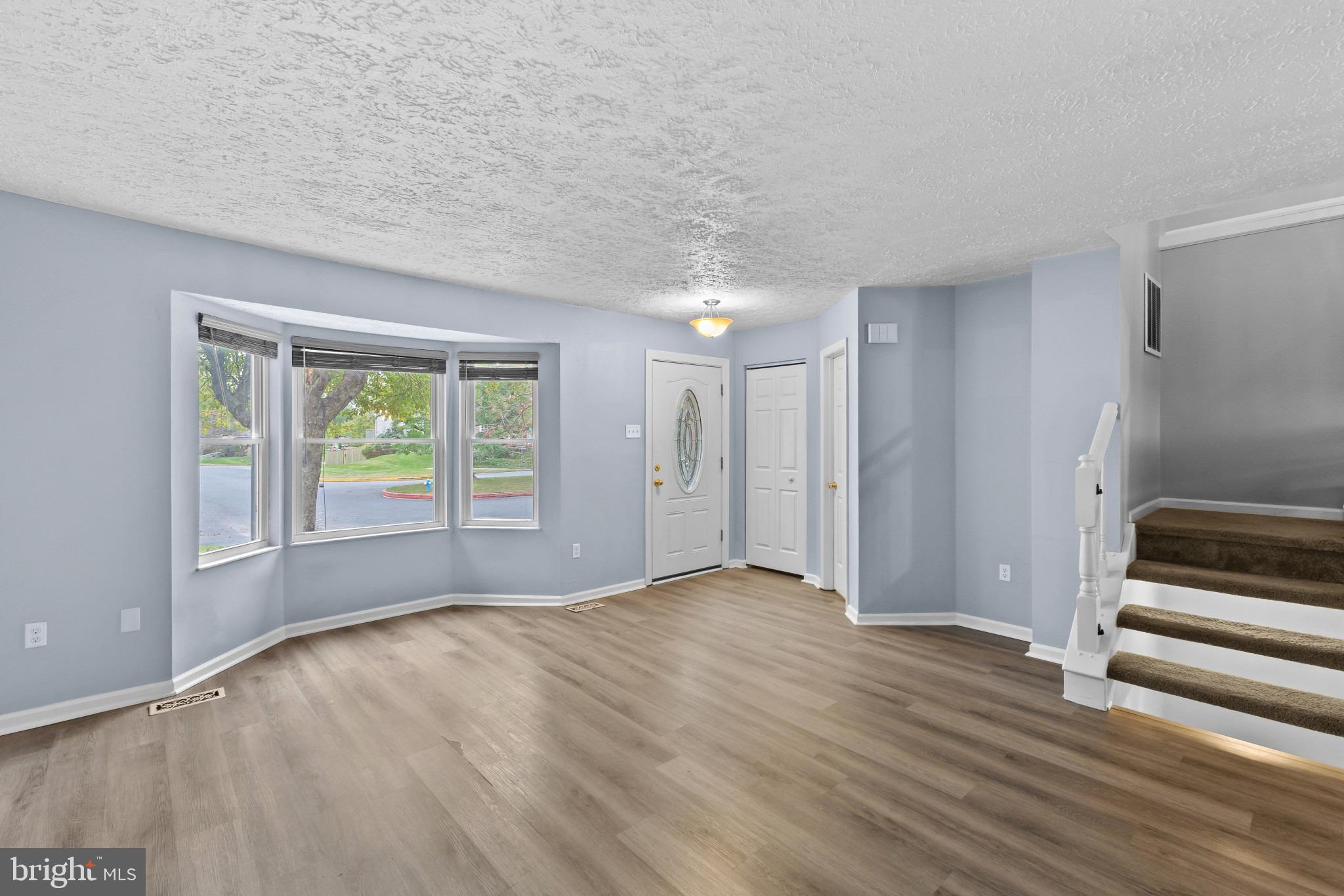 829 DORA PLACE