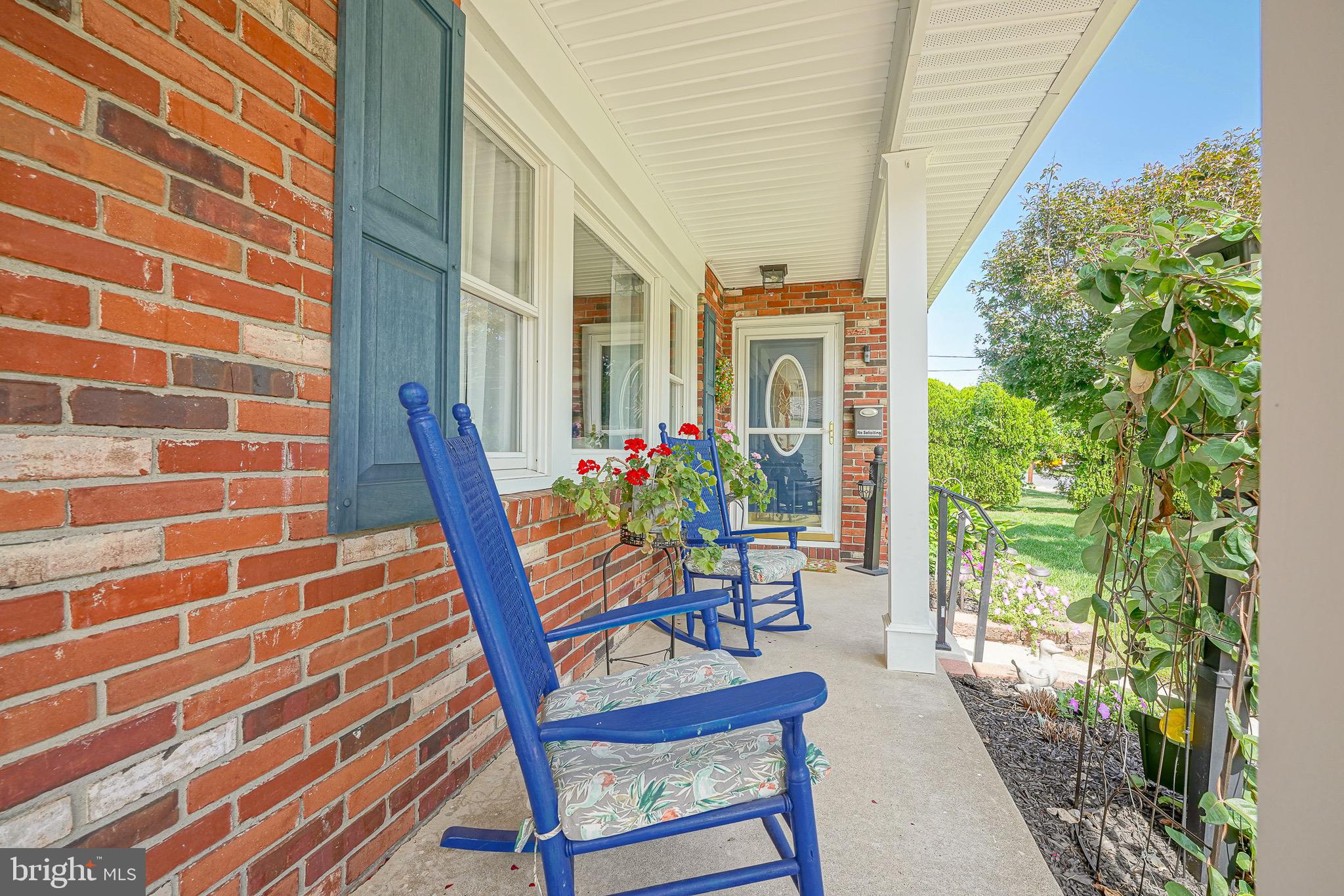 28 SPRINGLANE DRIVE