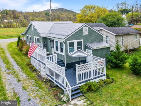 Homes For Sale - 503 Hammond Street<br/> GREAT CACAPON, WV 25422