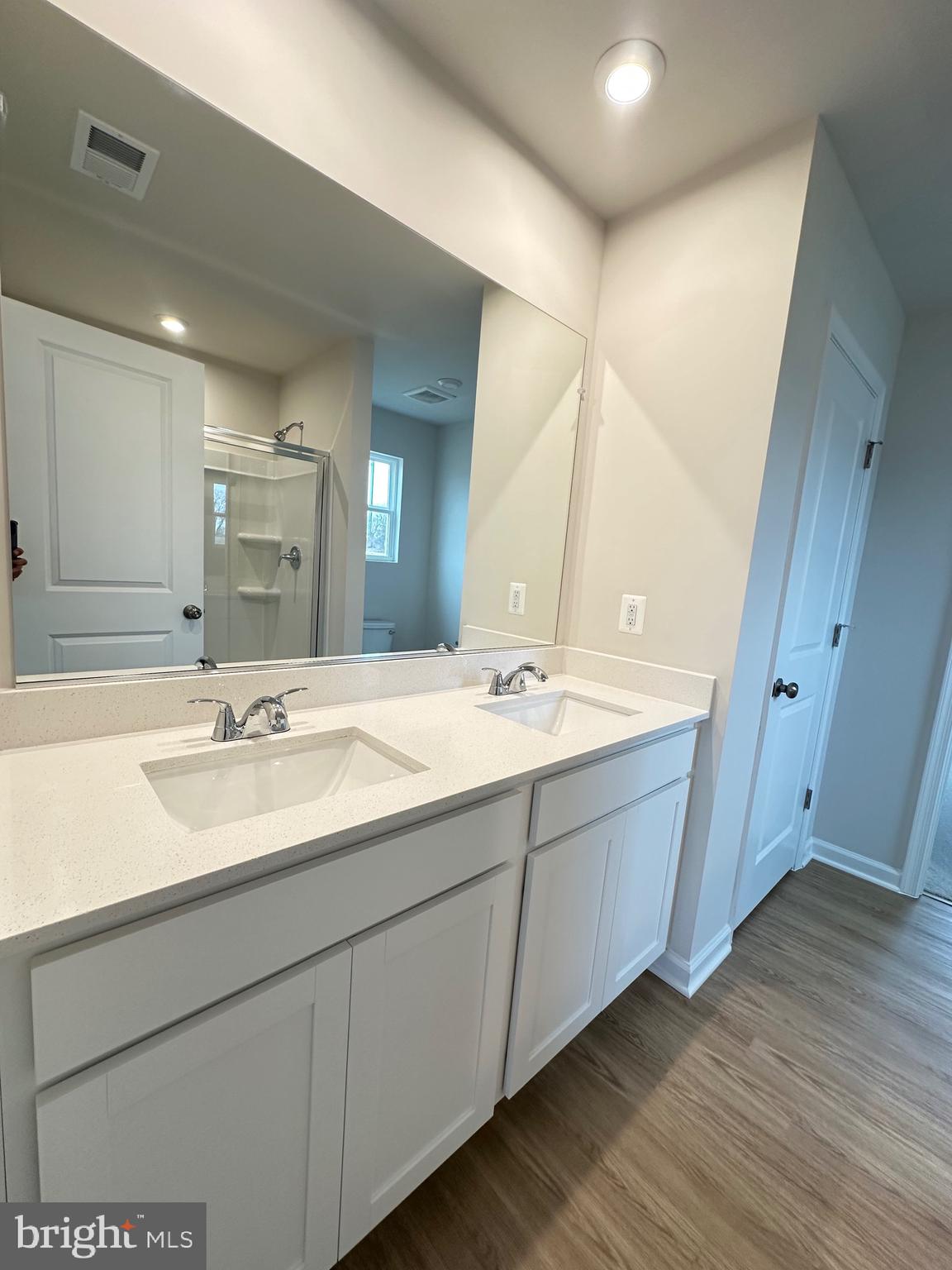 STONE SPRING - Residential Lease