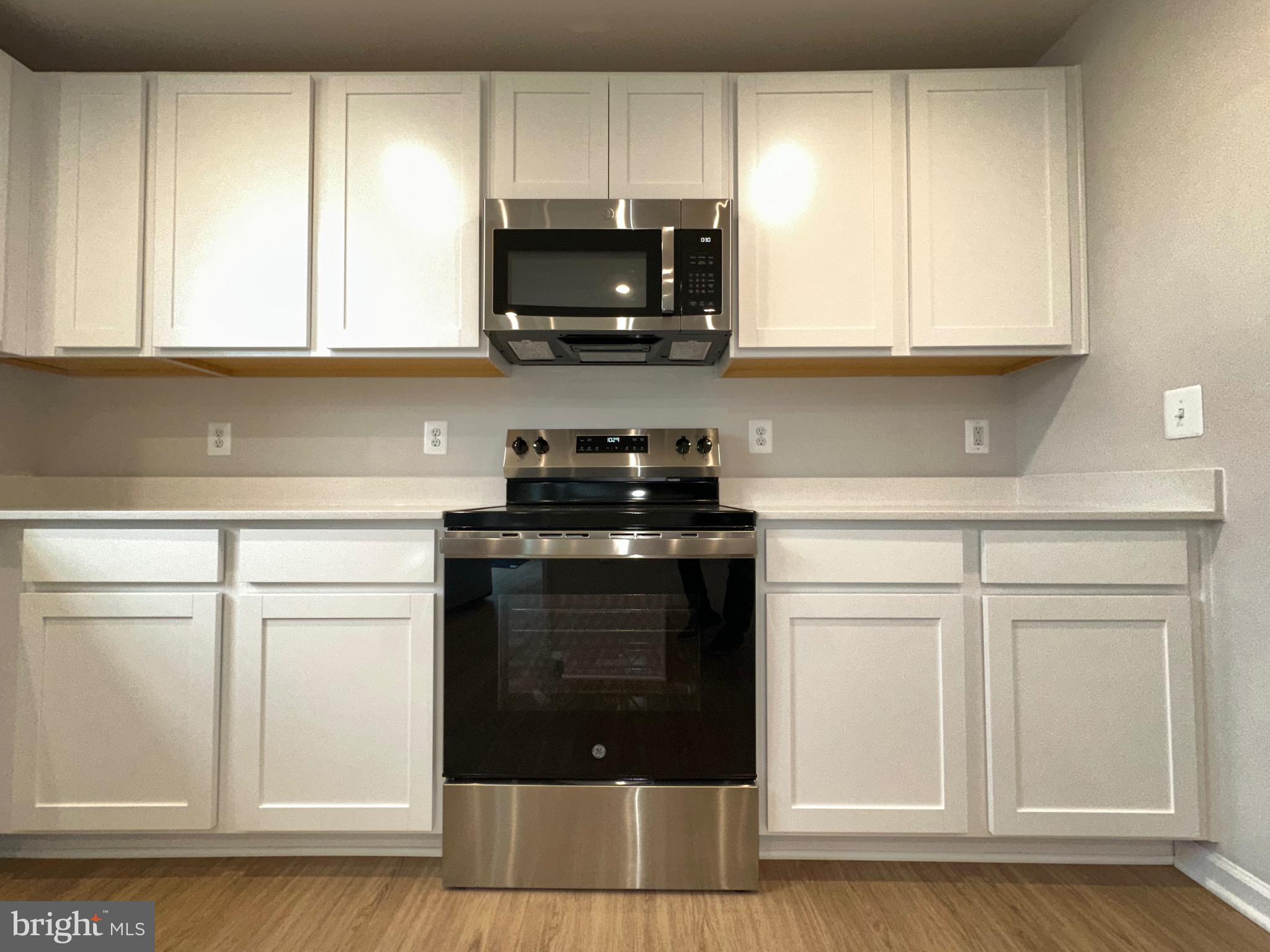 STONE SPRING - Residential Lease