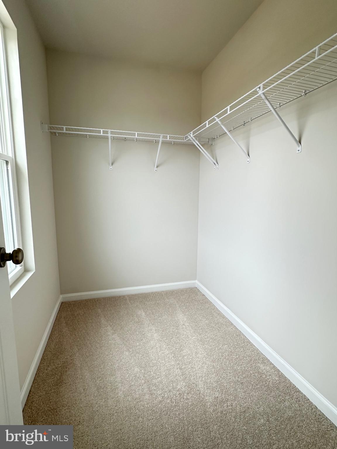 STONE SPRING - Residential Lease