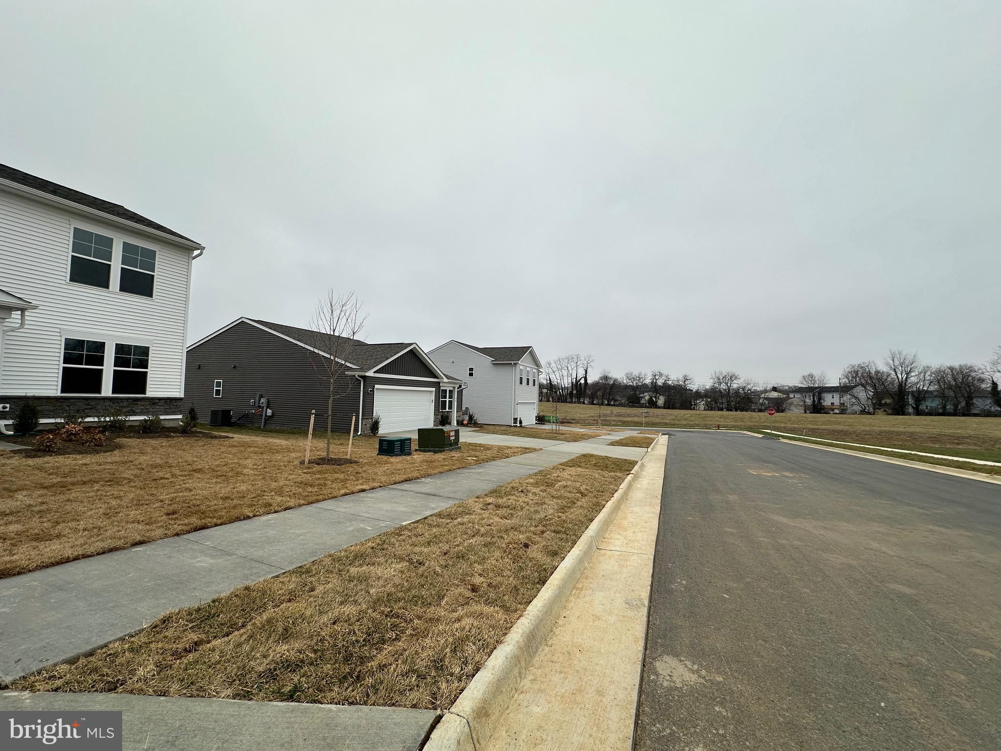 STONE SPRING - Residential Lease