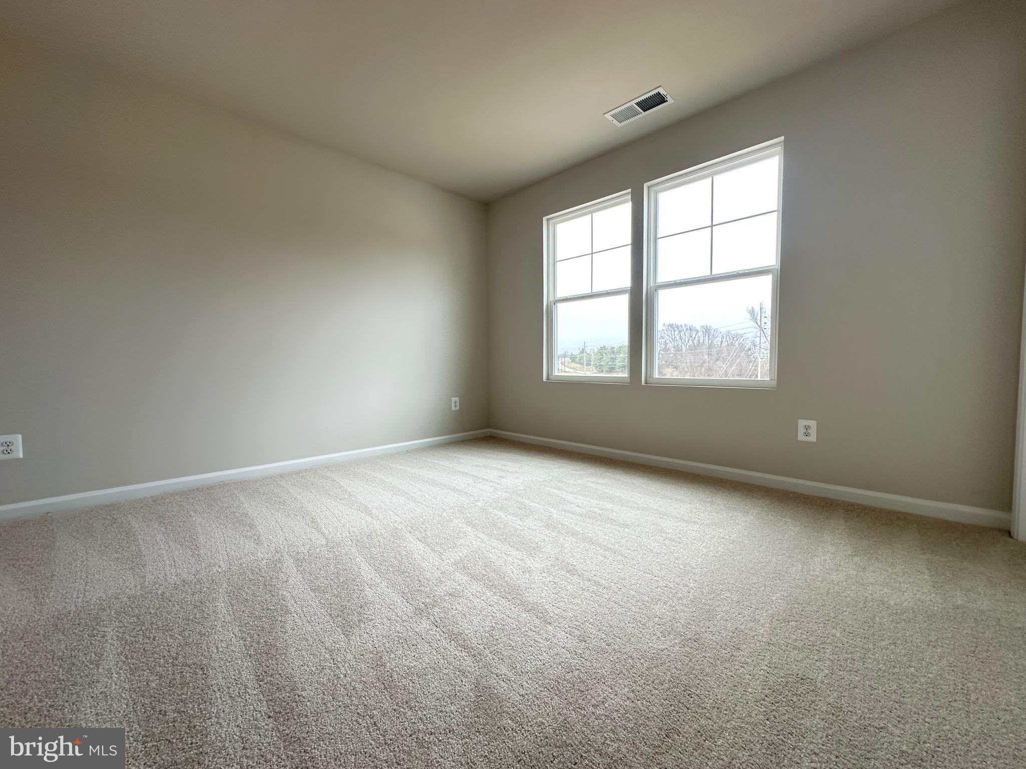 STONE SPRING - Residential Lease