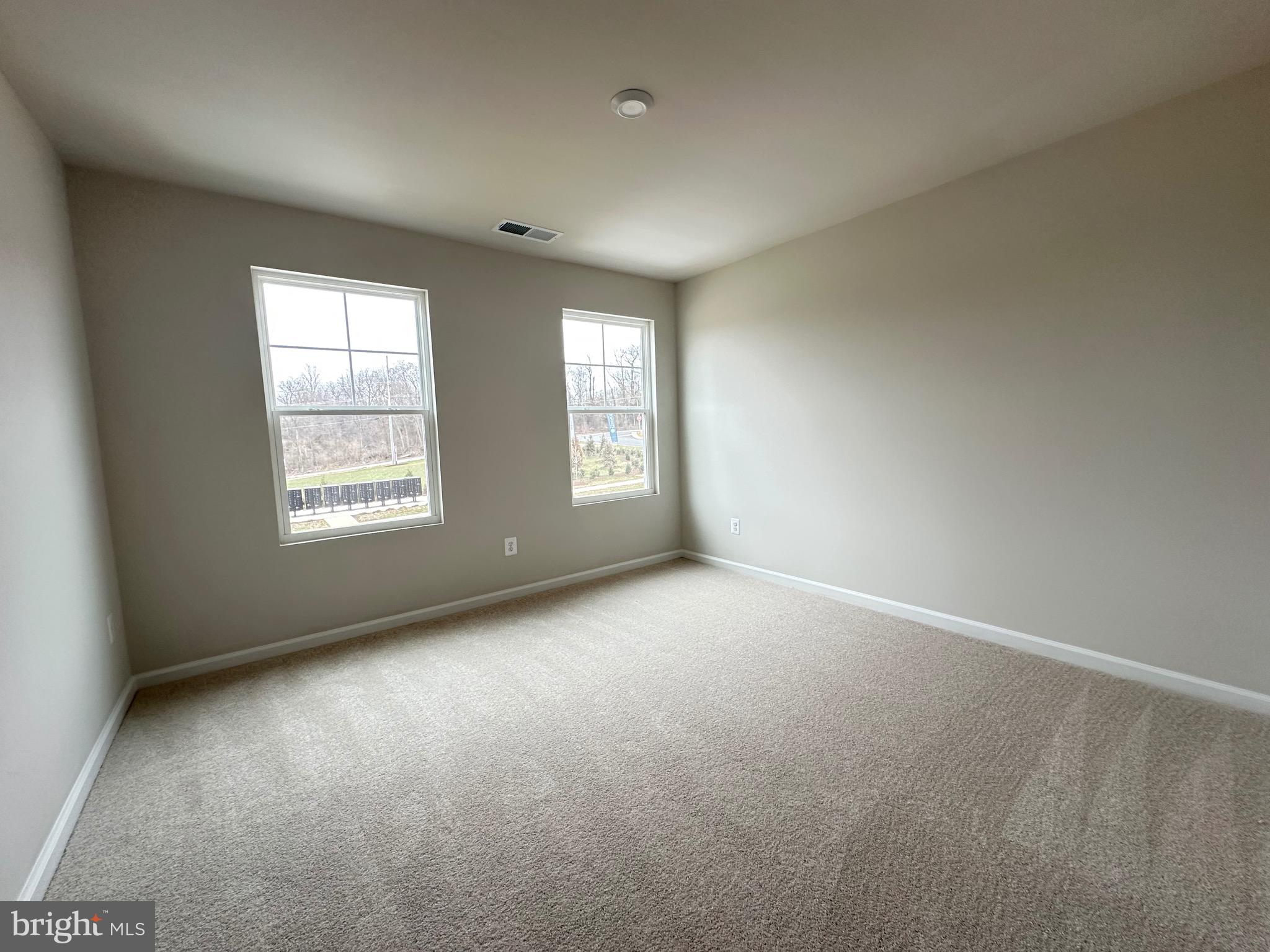 STONE SPRING - Residential Lease