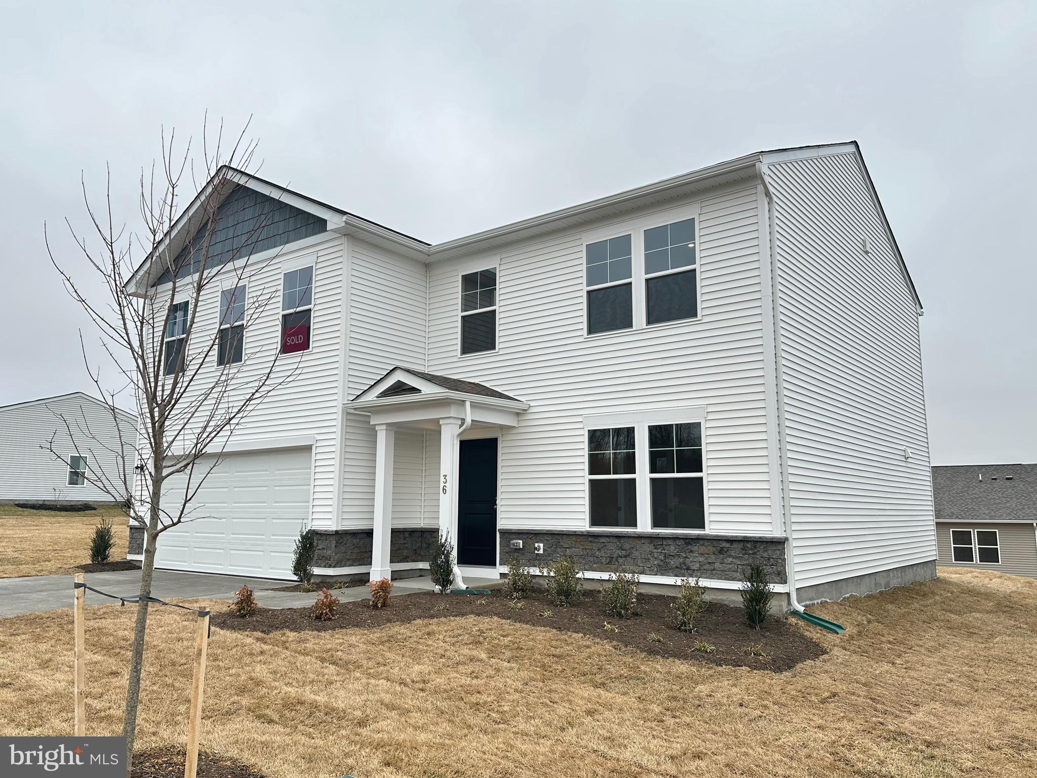 STONE SPRING - Residential Lease