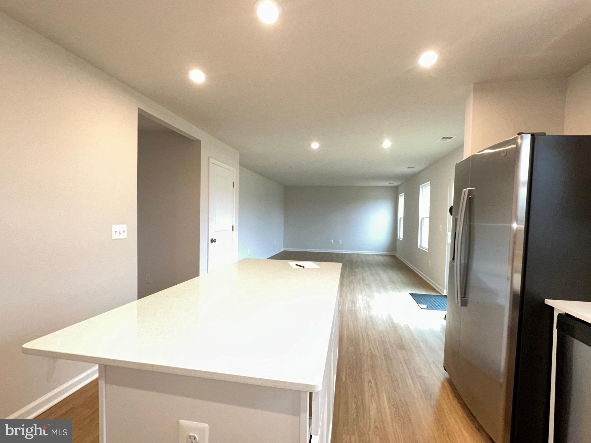 STONE SPRING - Residential Lease