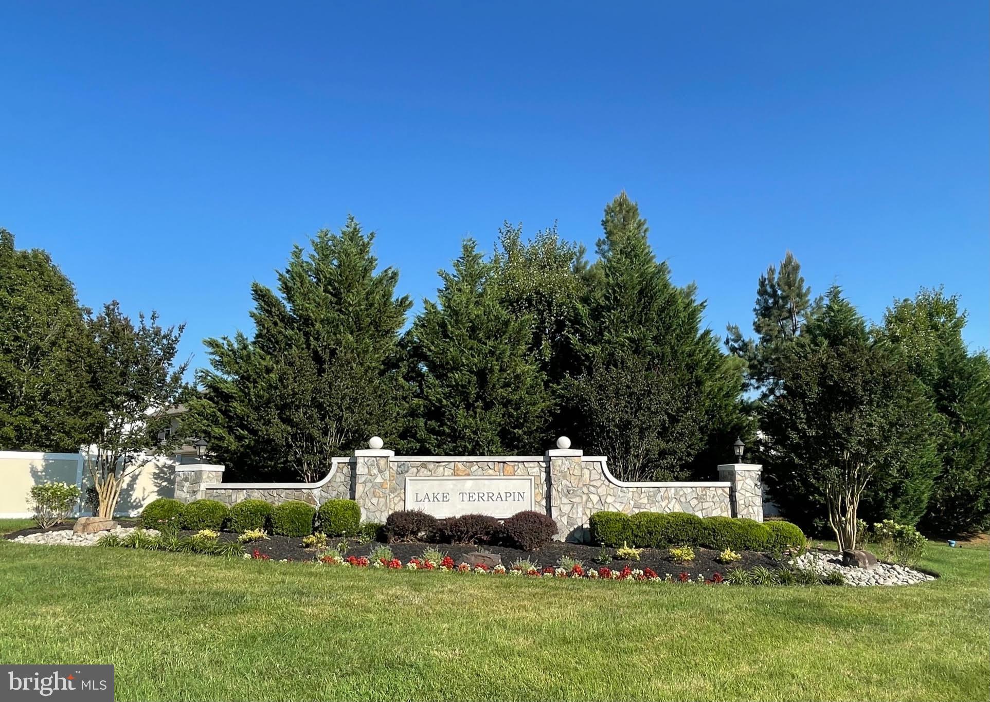 LAKE TERRAPIN/RIDGEFIELD - Residential