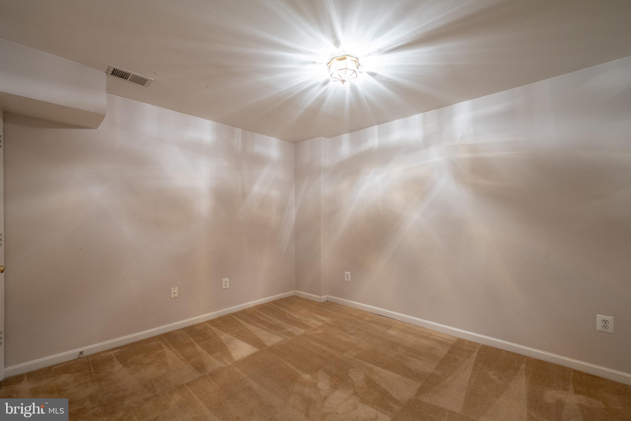 LAKE TERRAPIN/RIDGEFIELD - Residential