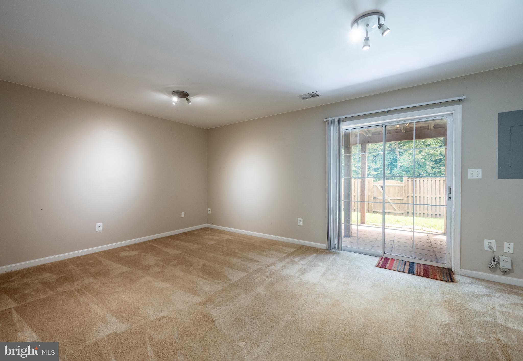 LAKE TERRAPIN/RIDGEFIELD - Residential