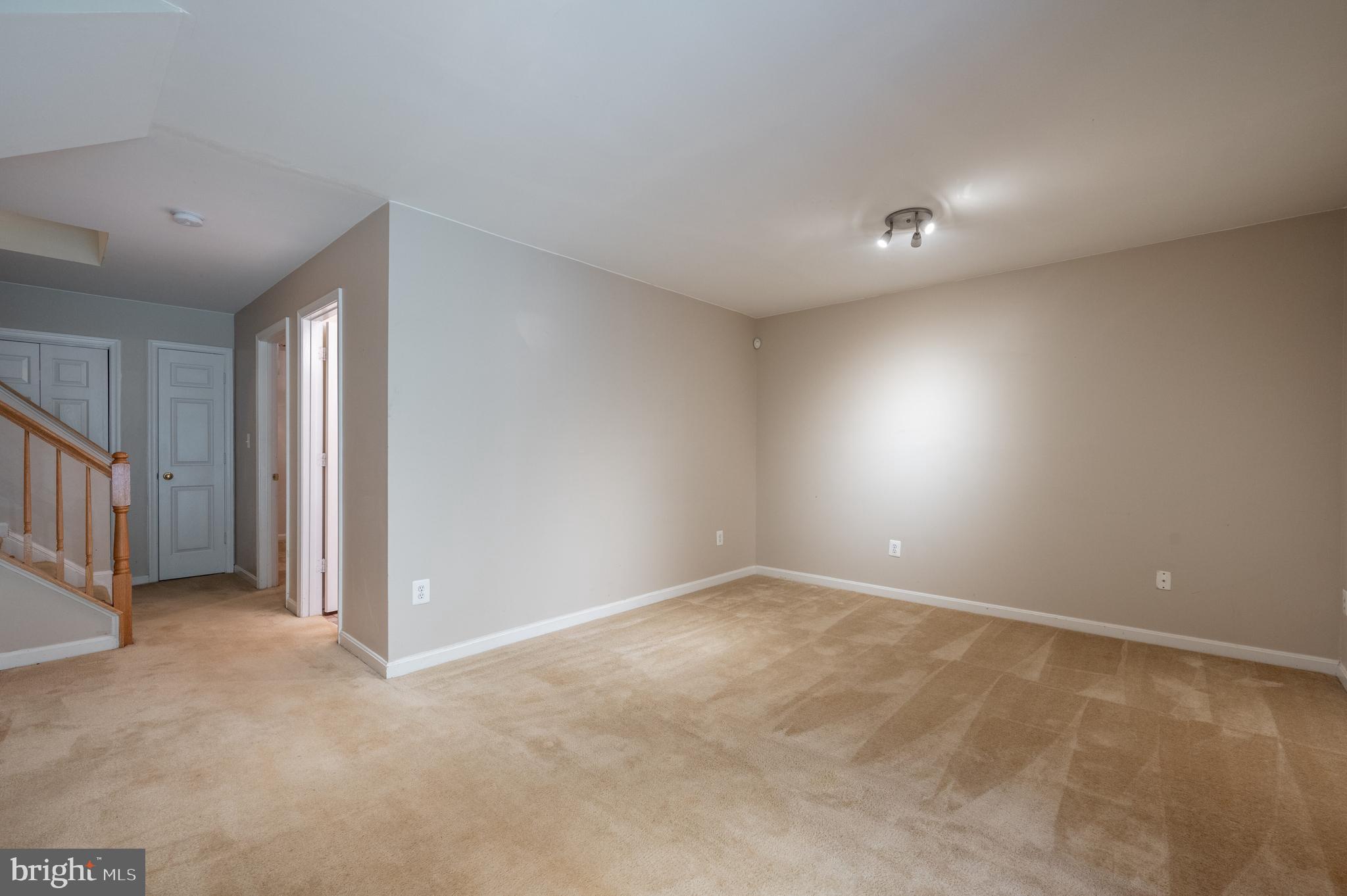 LAKE TERRAPIN/RIDGEFIELD - Residential