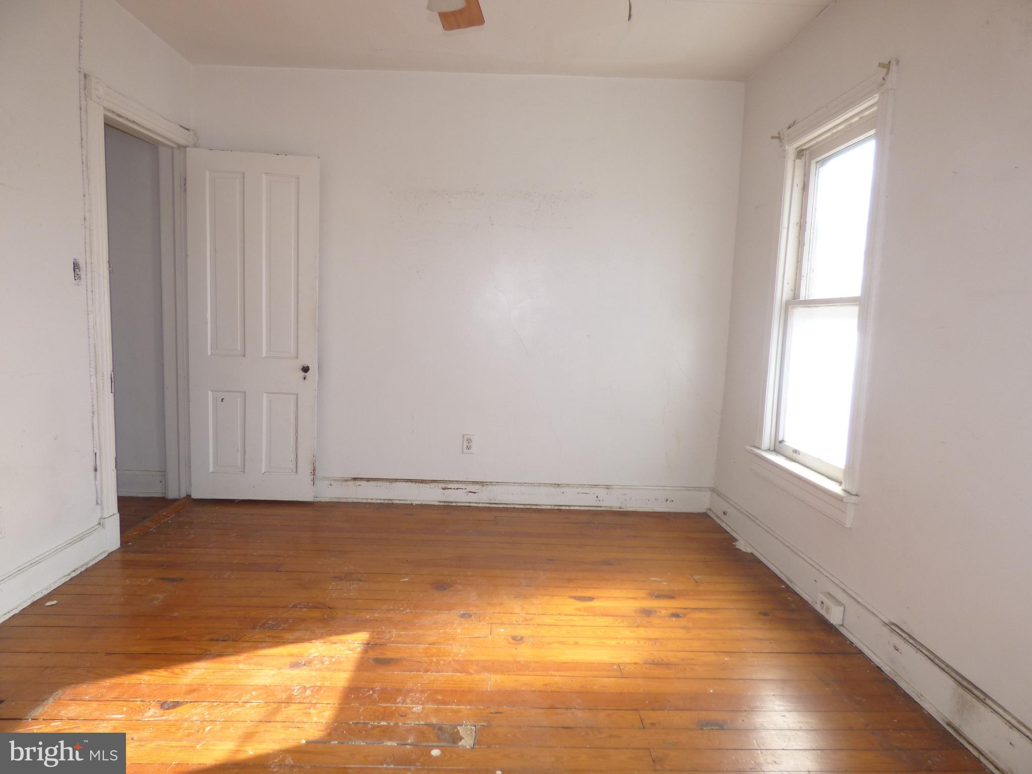 HAGERSTOWN - Residential