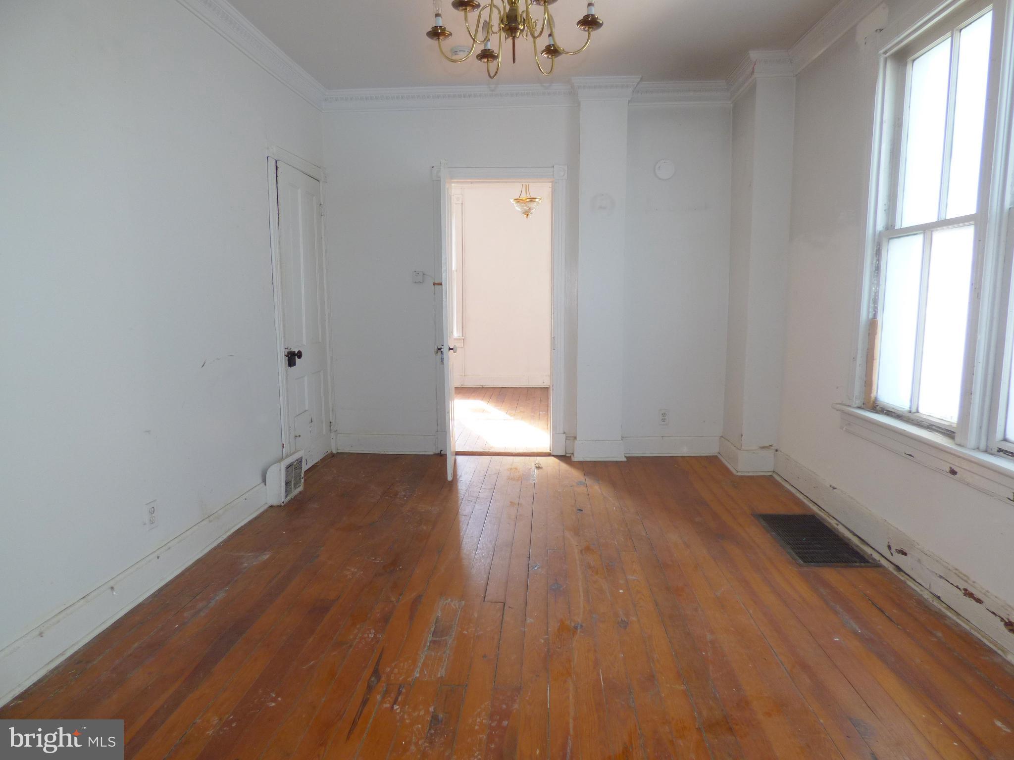 HAGERSTOWN - Residential