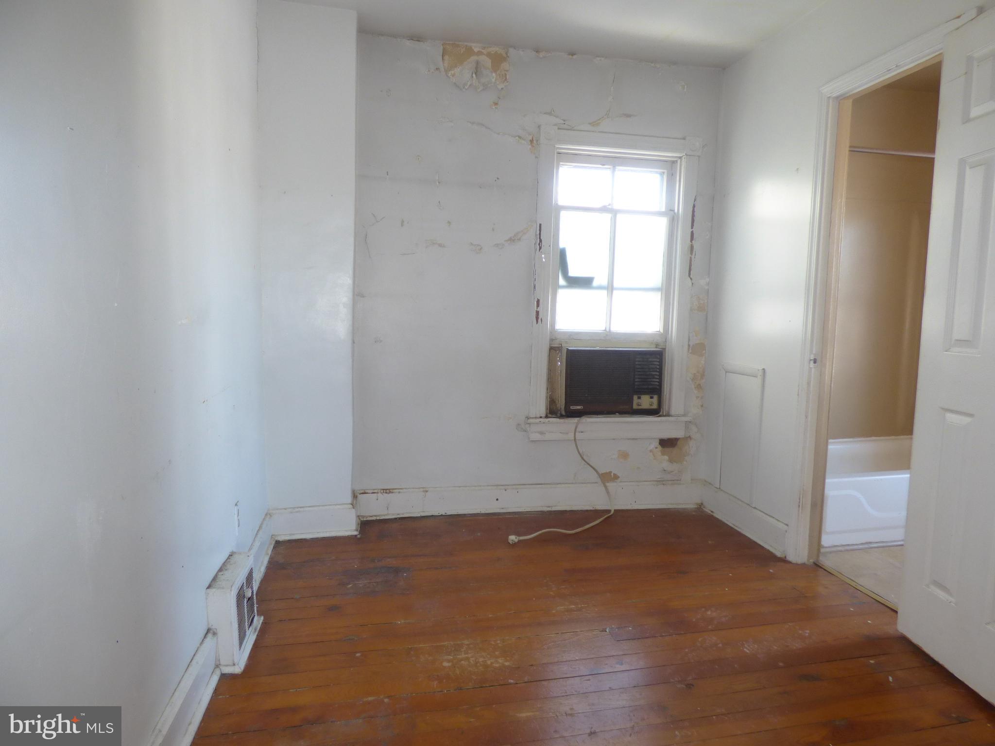 HAGERSTOWN - Residential