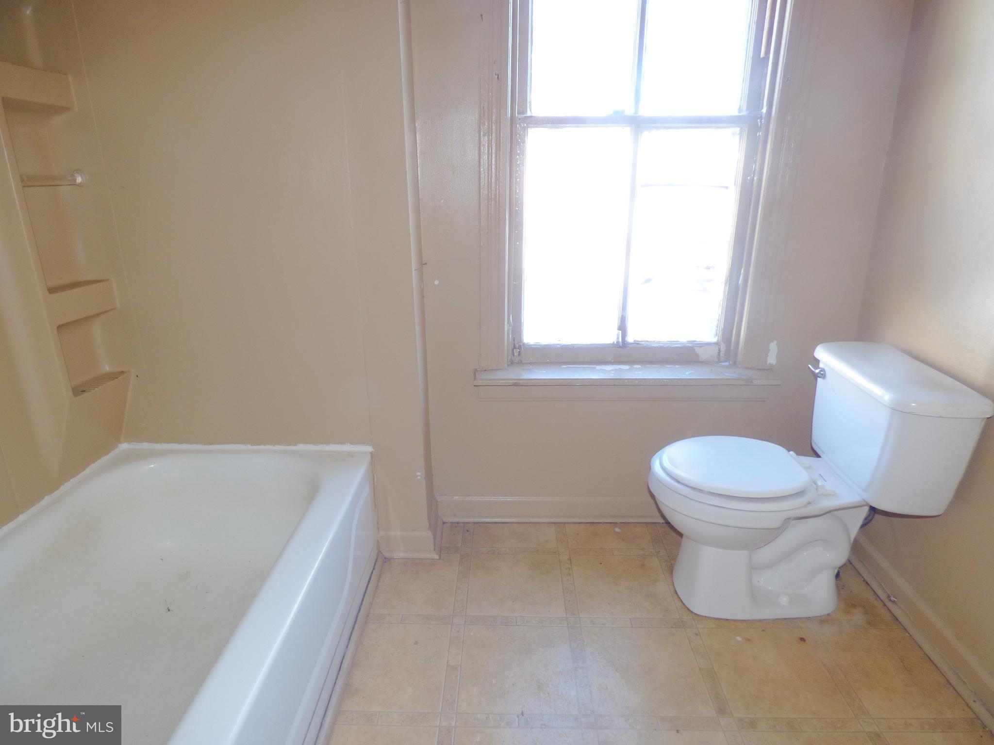 HAGERSTOWN - Residential